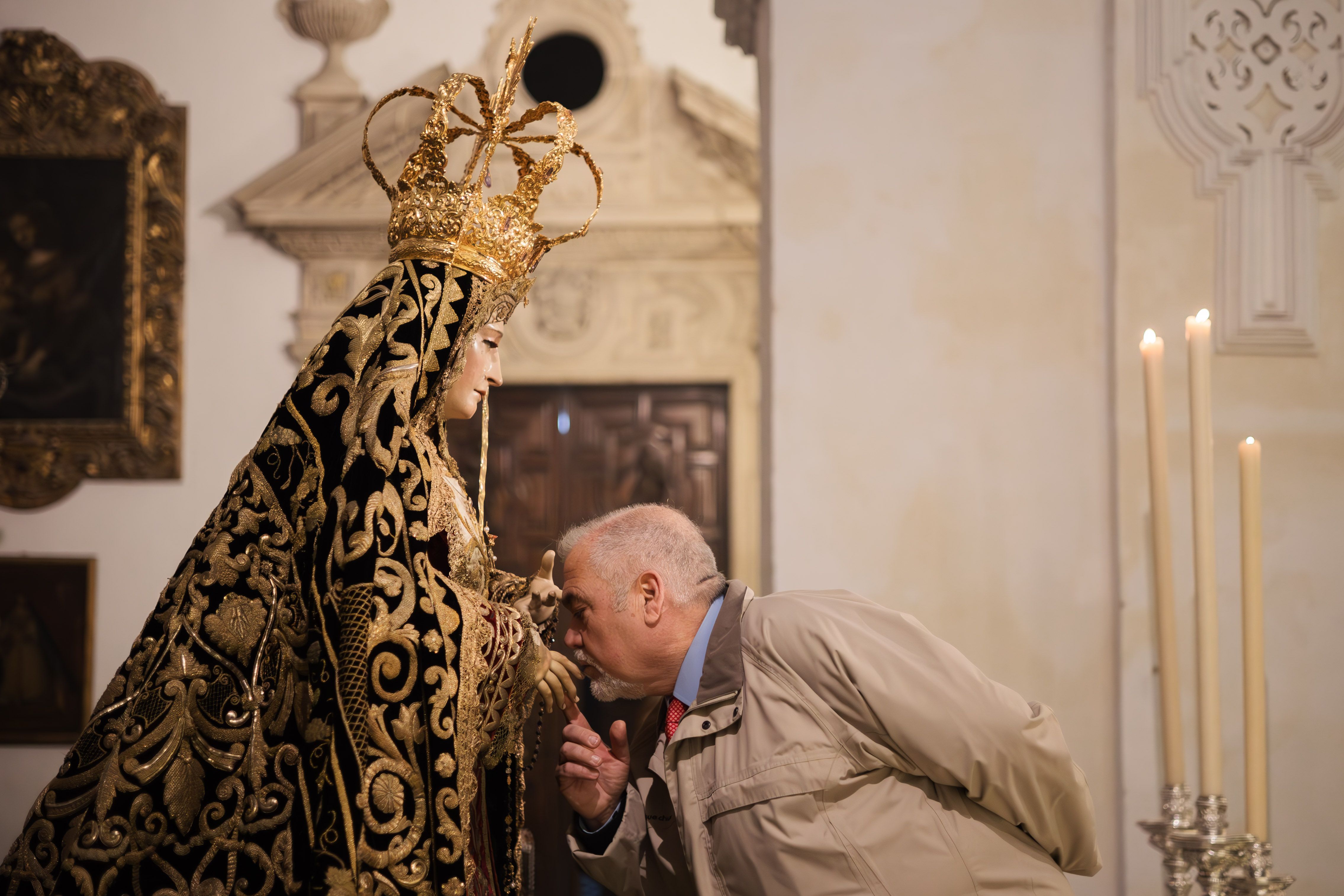 Besamanos de María Santísima de los Dolores