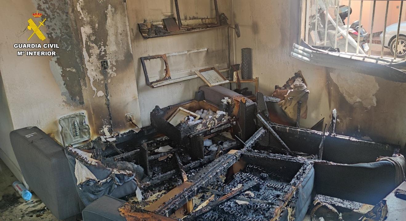 Estado en que quedó la casa tras el suceso en Sevilla.