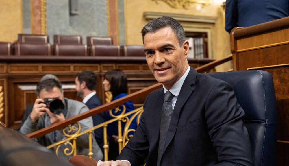 Sánchez responde con humor a ataque de Hernando en el Congreso Sánchez responde con humor a ataque de Hernando en el Congreso
