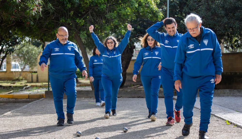El deporte también sirve como un espacio de ocio para las personas sordas, que no cuentan con muchas alternativas adaptadas a su condición.