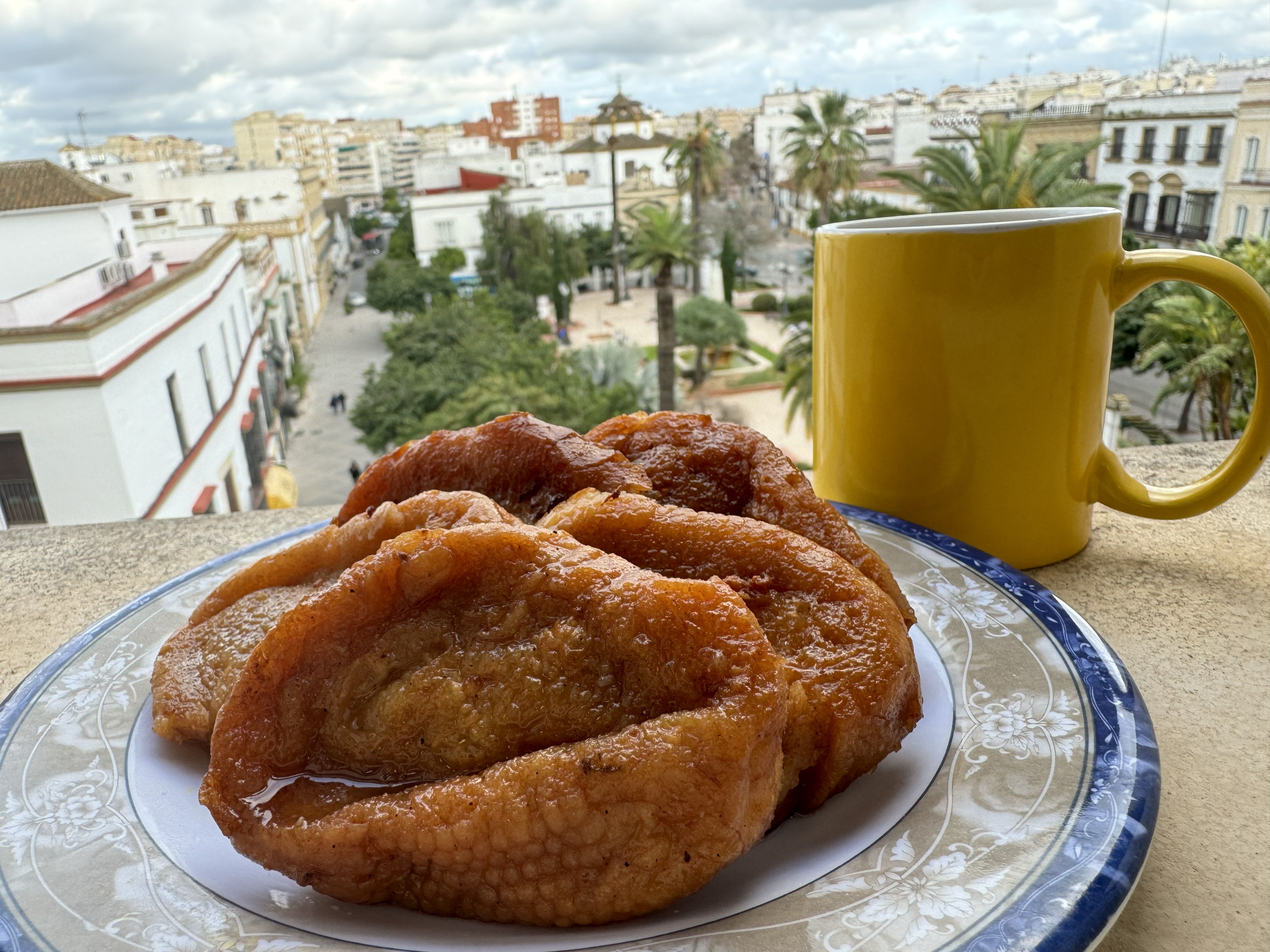 Torrijas de la Cafetería Pastelería La Corona en Jerez