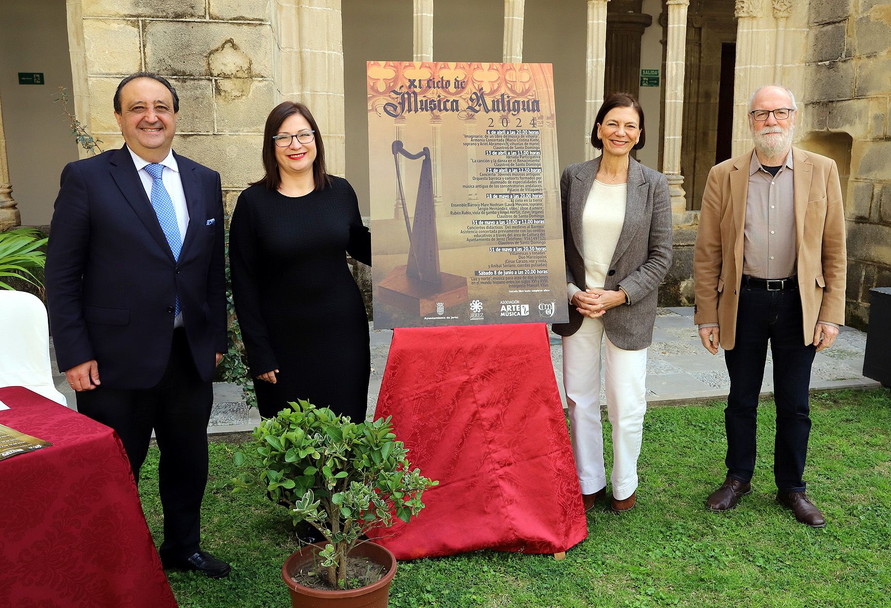 La presentación del ciclo de conciertos de los Claustros de Jerez.
