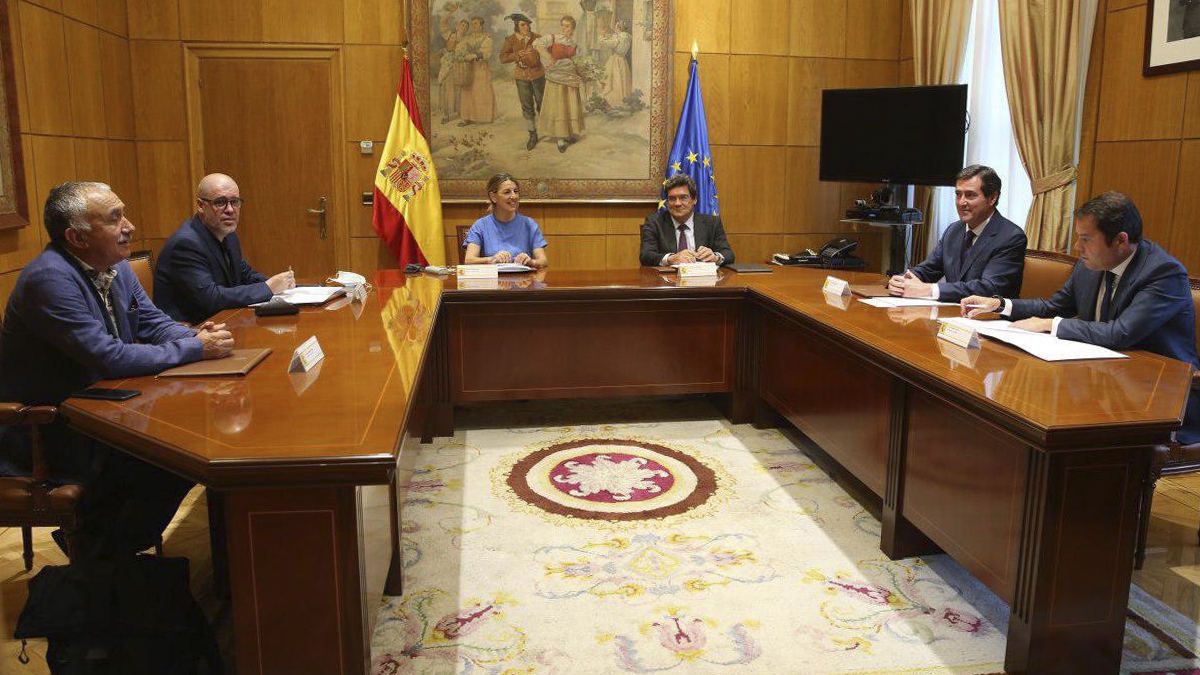 La reunión en la que se ha cerrado la prórroga. FOTO: Ministerio de Trabajo