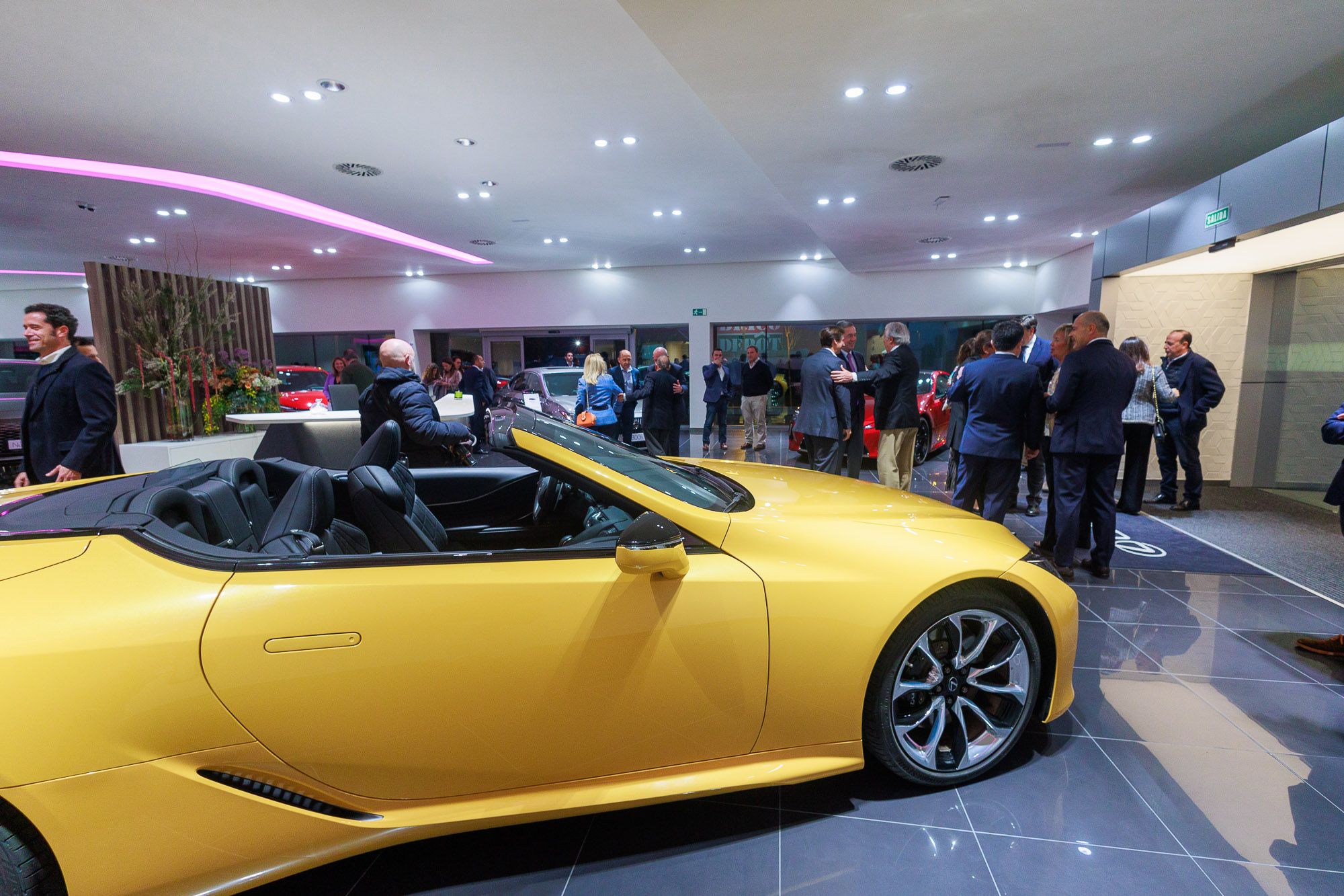 El acto de inauguración del concesionario de Lexus en Jerez, en imágenes.