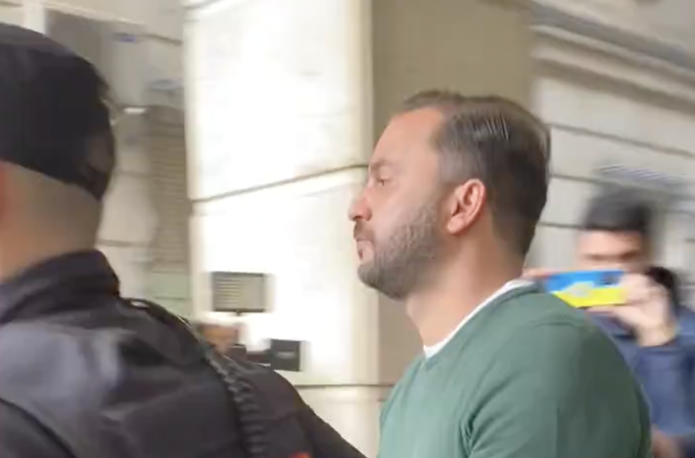 Antonio Tejado, sobrino de María del Monte, defiende su inocencia en Sevilla. Antonio Tejado, sobrino de María del Monte, defiende su inocencia en Sevilla.