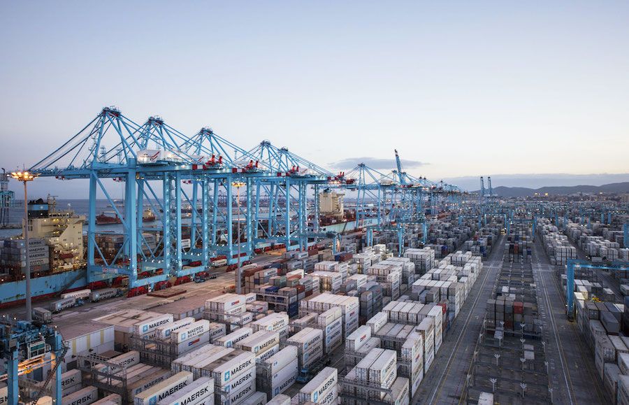 Contenedores de APM Terminals en el puerto de Algeciras.