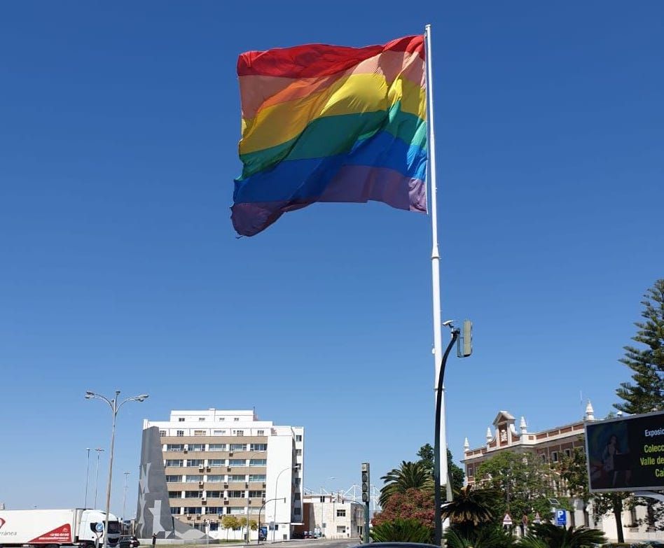 Cádiz quiere crear un centro comunitario inclusivo para combatir la soledad de los mayores LGTBIQ+