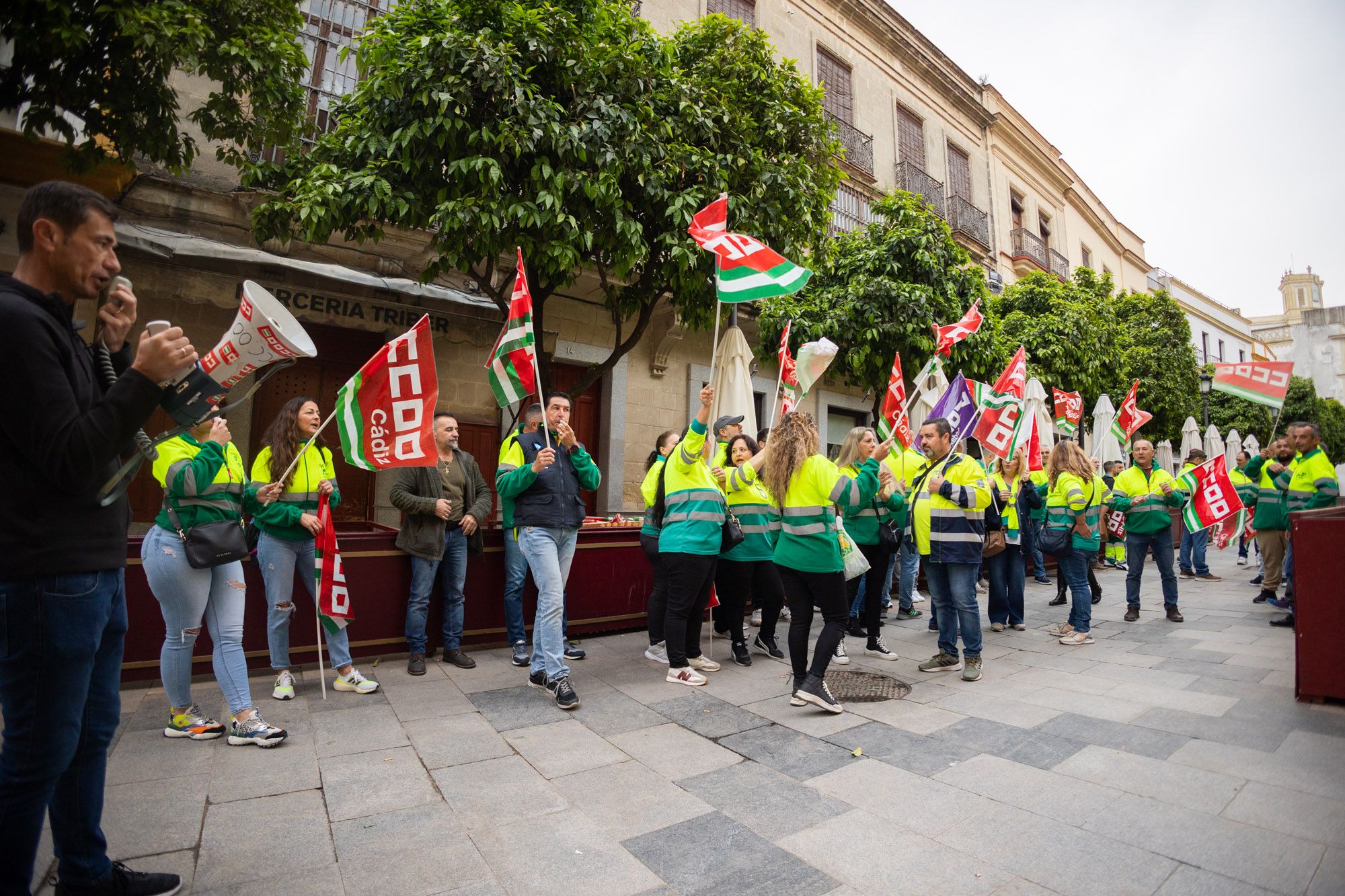FCC PROTESTAS AYUNTAMIENTO