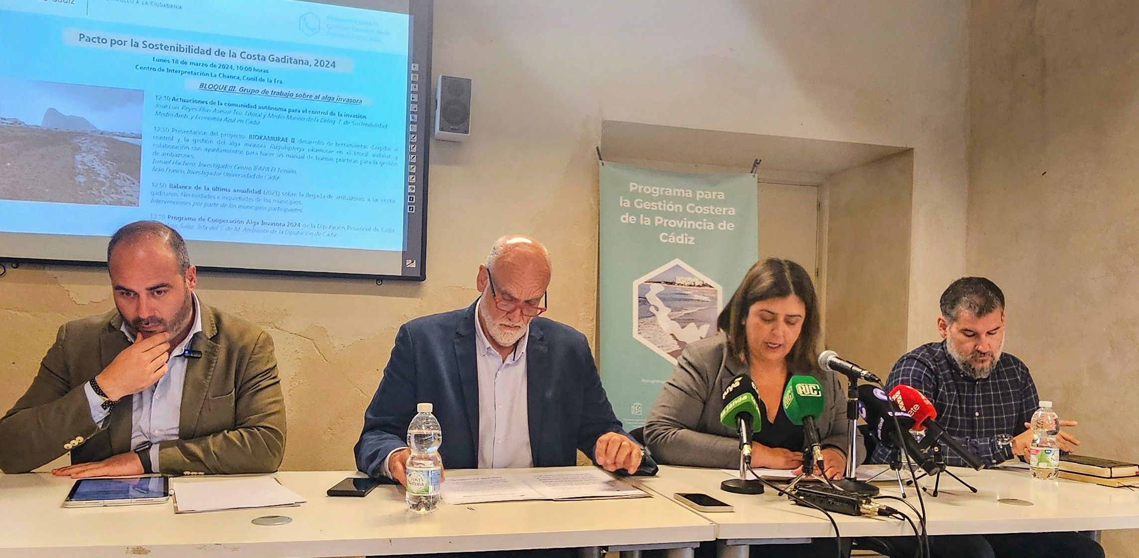 Encuentro Pacto por la Sostenibilidad de la Costa Gaditana, convocado por la Diputación de Cádiz en Conil.
