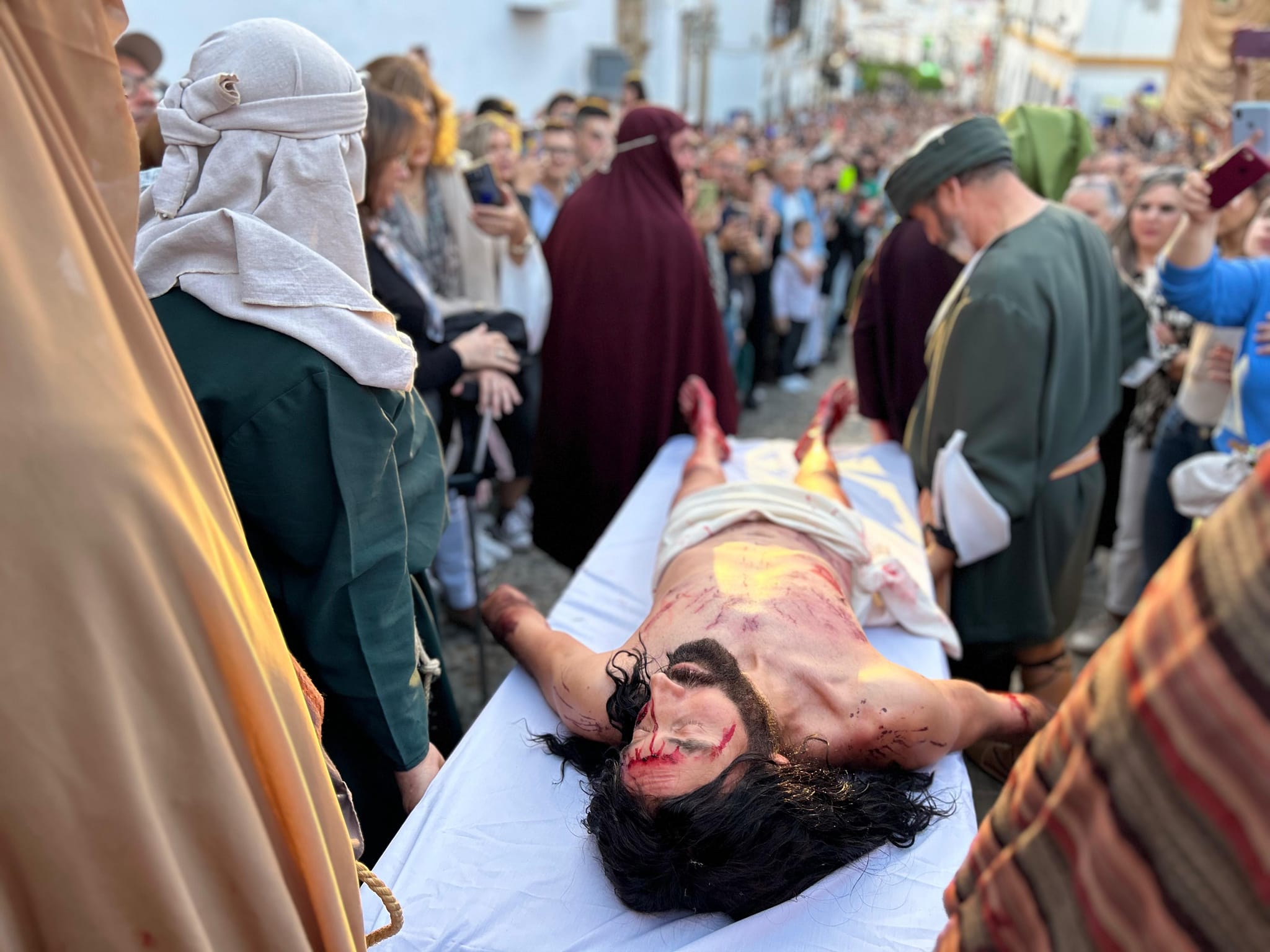 La impresionante Pasión según Arcos: una cita que no querrás perderte. Imagen del evento difundida por el Ayuntamiento arcense.