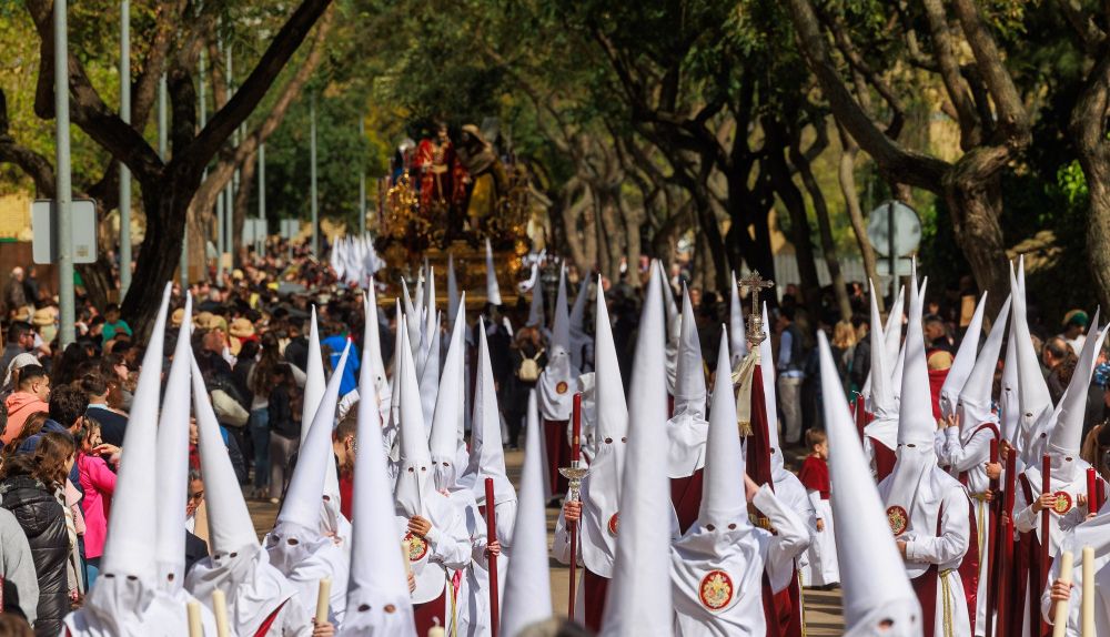 La ilusión de la Clemencia de San Benito, truncada por la lluvia el Martes Santo en Jerez