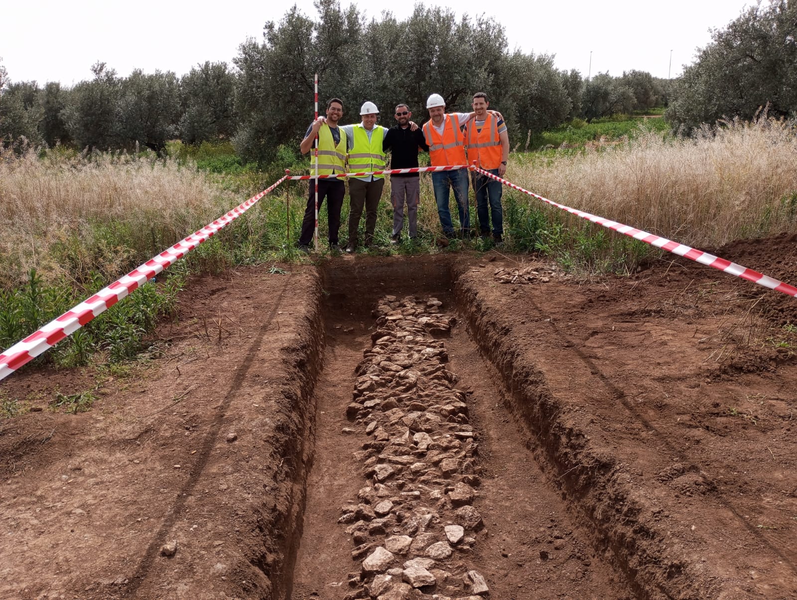 Imagen de los restos hallados, publicada por el Ayuntamiento de Herrera en sus redes sociales.