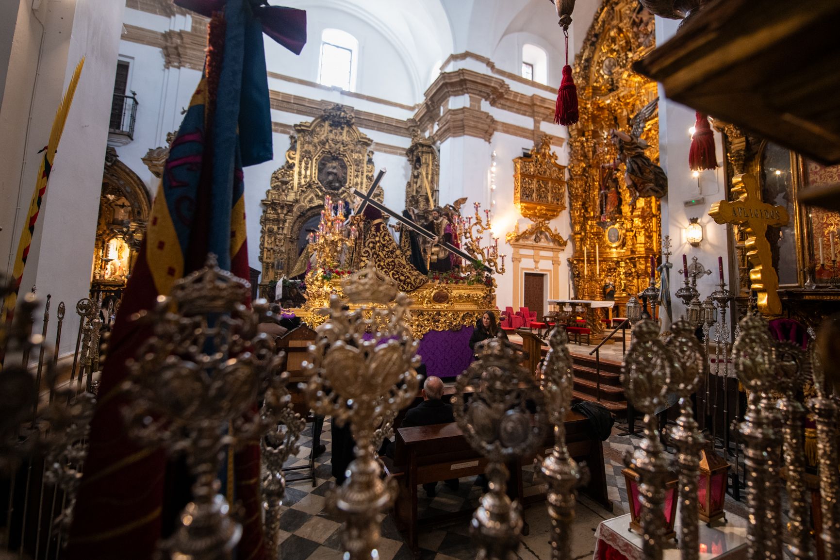 las imágenes del Jueves Santo y la madrugá en Cádiz 