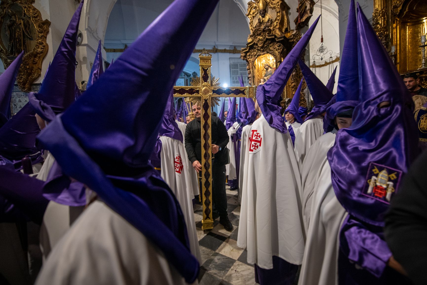 las imágenes del Jueves Santo y la madrugá en Cádiz 