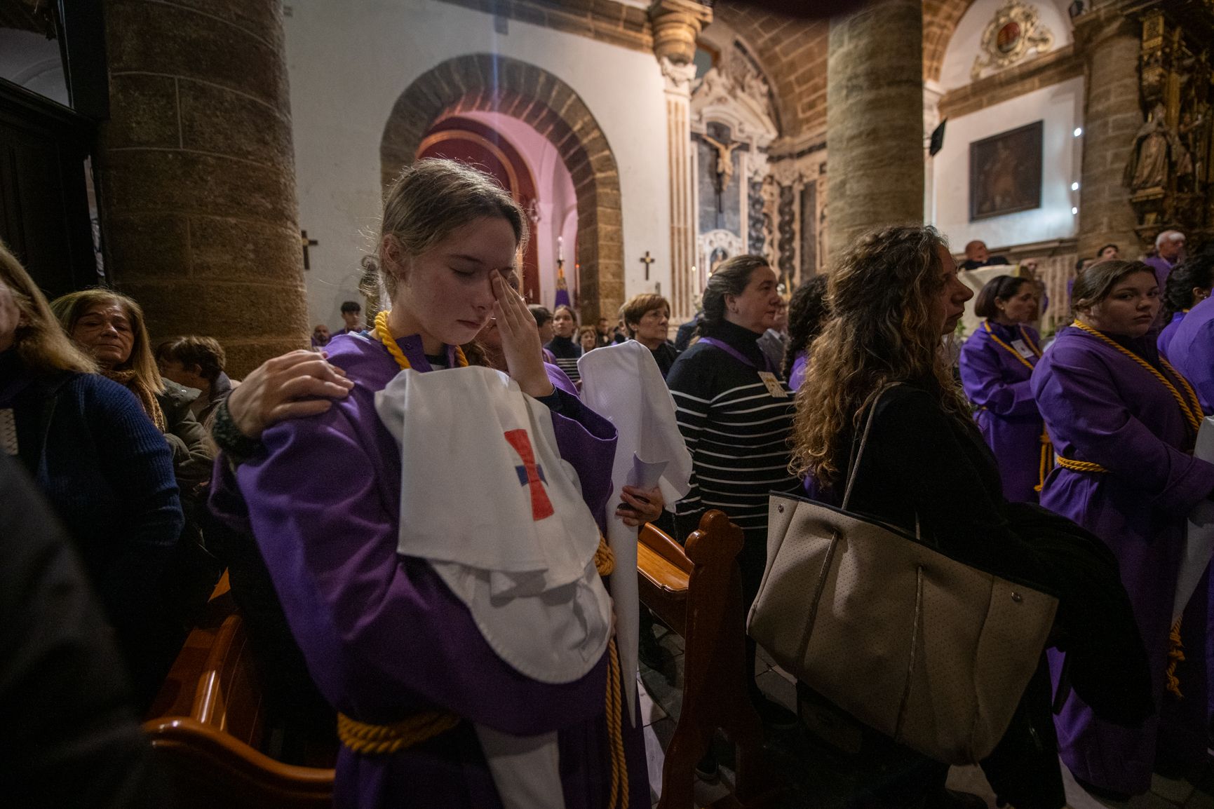 las imágenes del Jueves Santo y la madrugá en Cádiz 