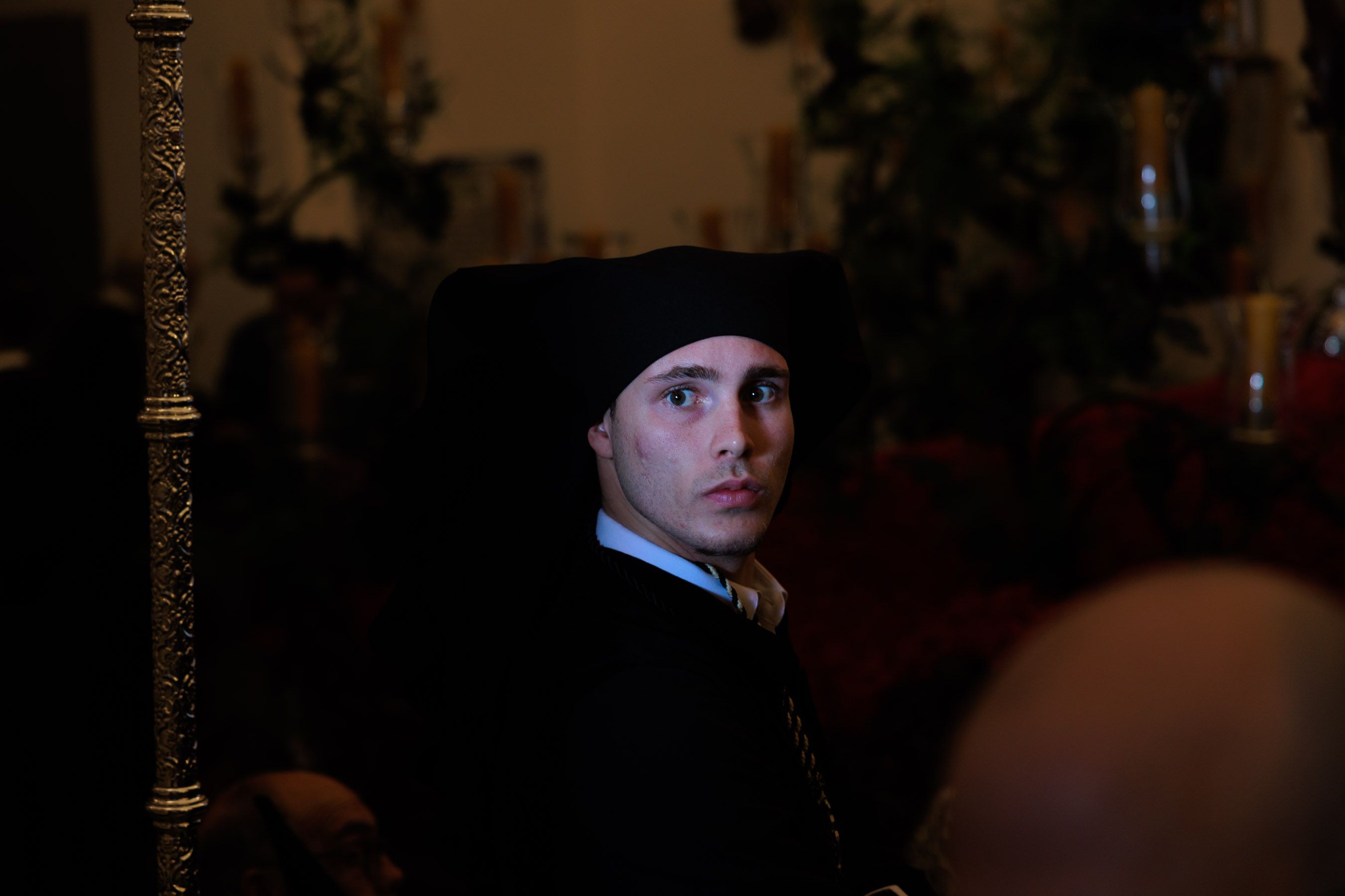 Salió el sol para el Cristo, pero tuvo que refugiarse en San Francisco el Viernes Santo en Jerez 