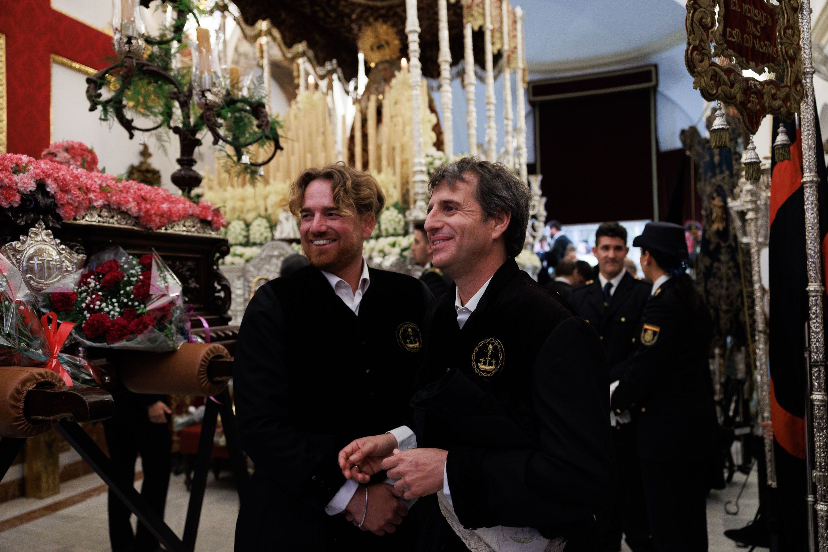 Salió el sol para el Cristo, pero tuvo que refugiarse en San Francisco el Viernes Santo en Jerez 