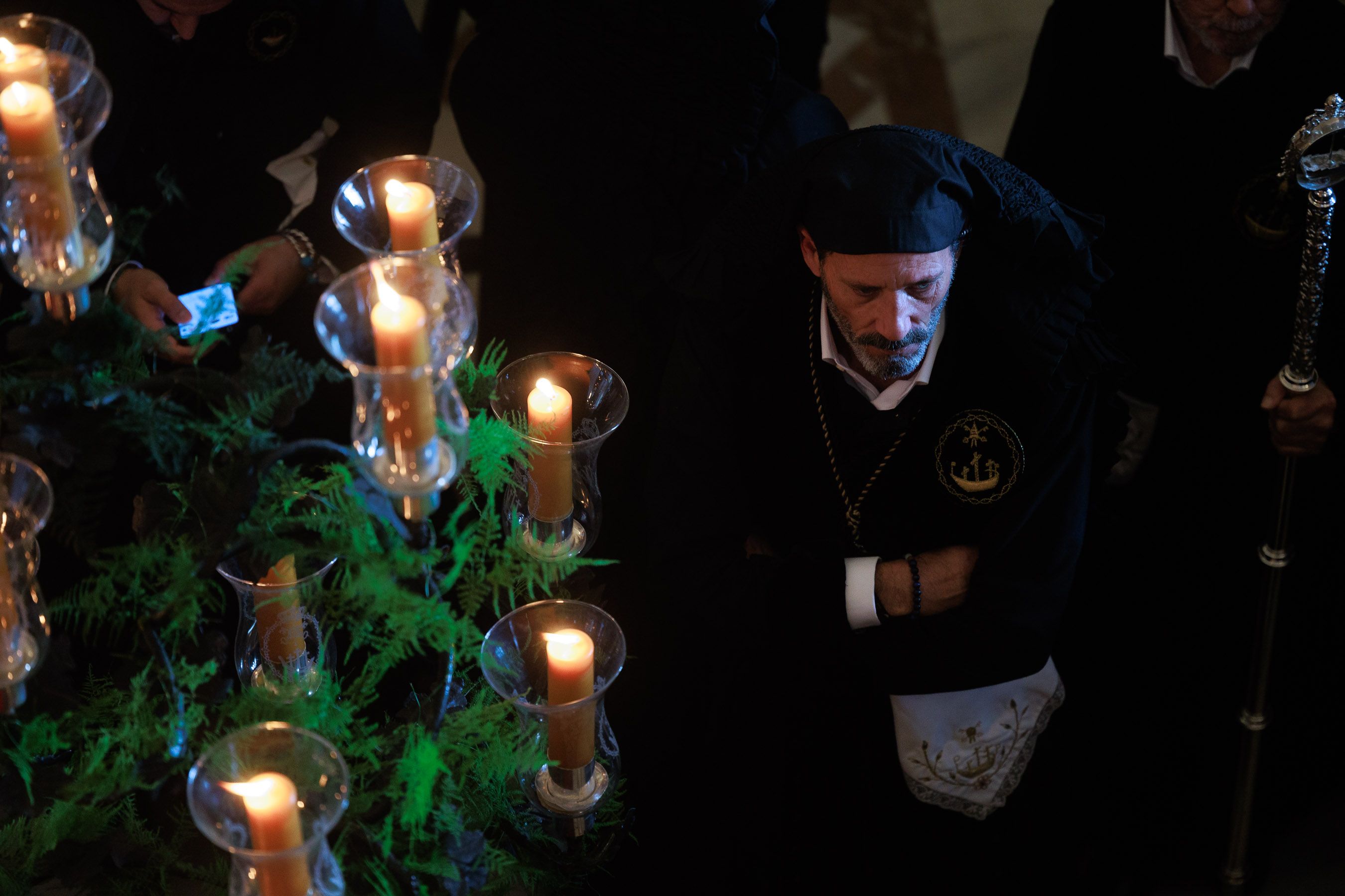 Salió el sol para el Cristo, pero tuvo que refugiarse en San Francisco el Viernes Santo en Jerez 