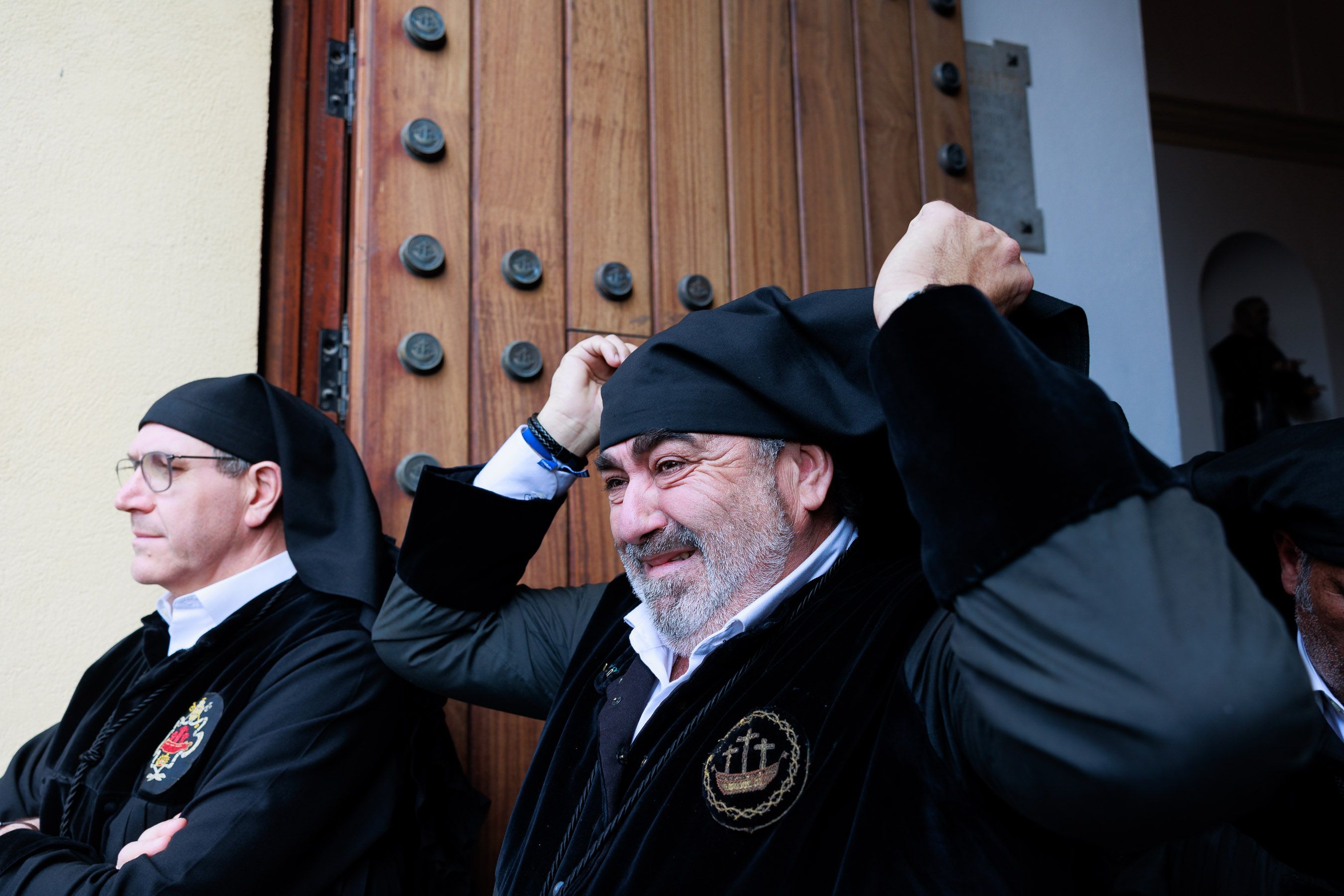 Salió el sol para el Cristo, pero tuvo que refugiarse en San Francisco el Viernes Santo en Jerez 