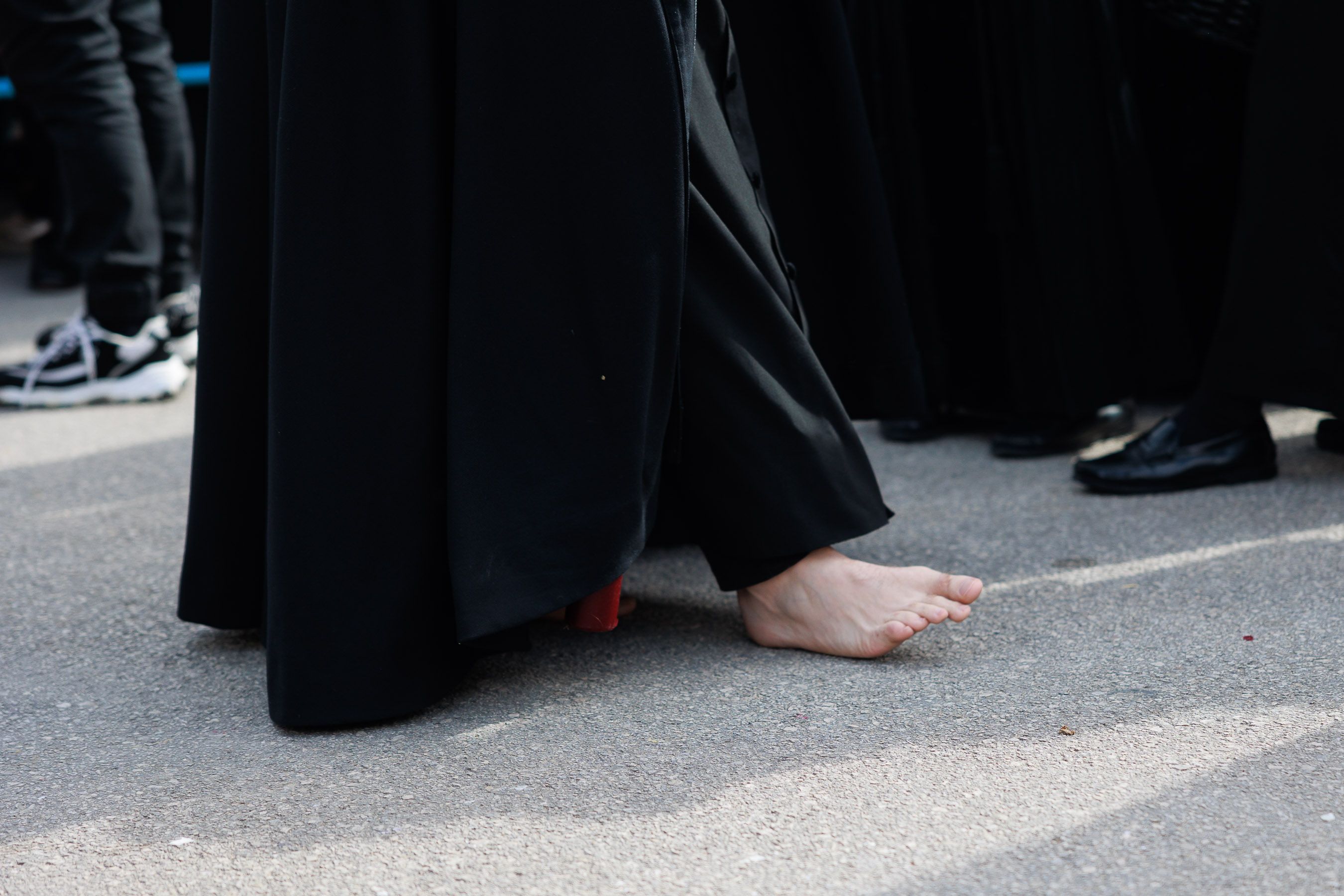 Salió el sol para el Cristo, pero tuvo que refugiarse en San Francisco el Viernes Santo en Jerez 