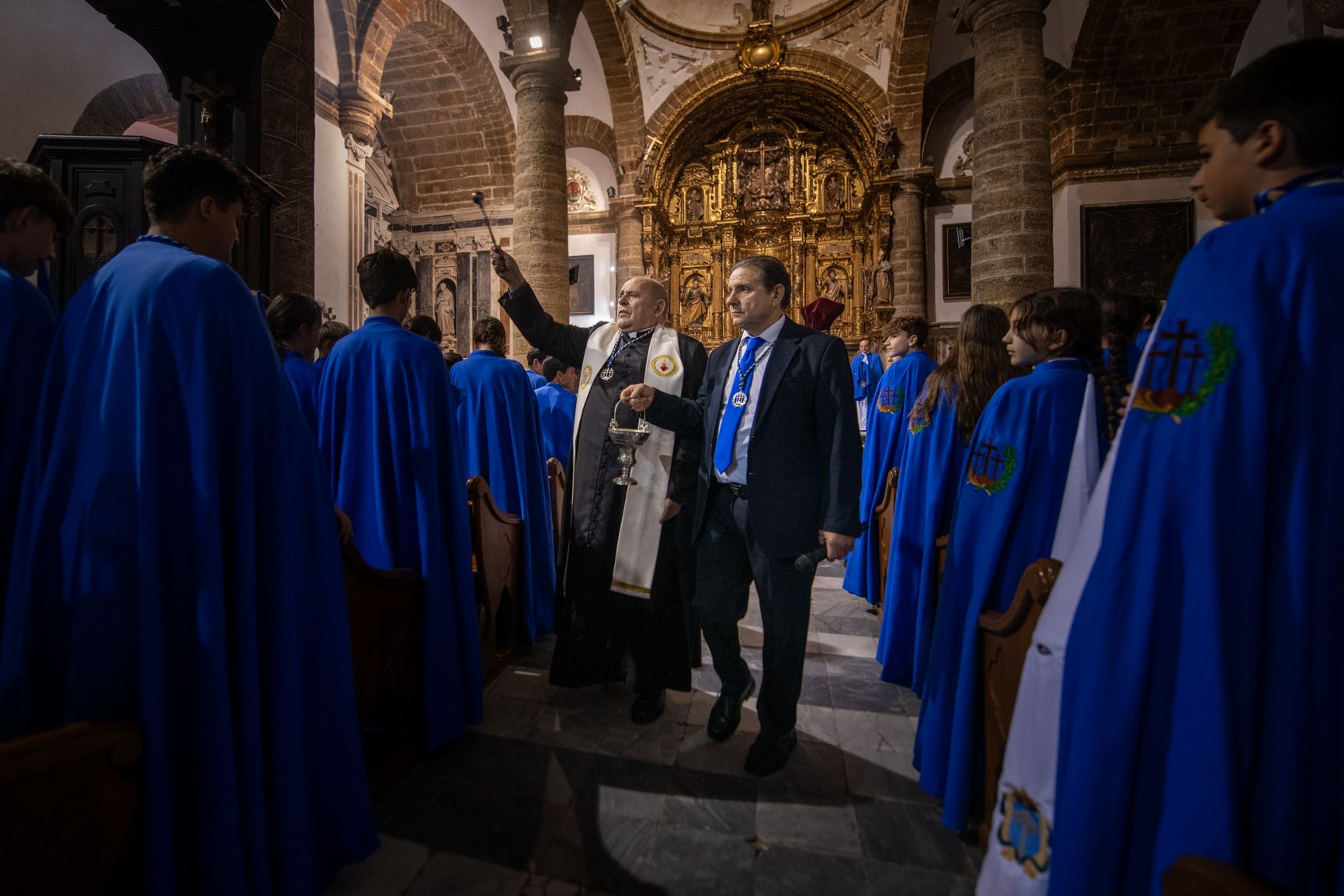 las imágenes del Jueves Santo y la madrugá en Cádiz 