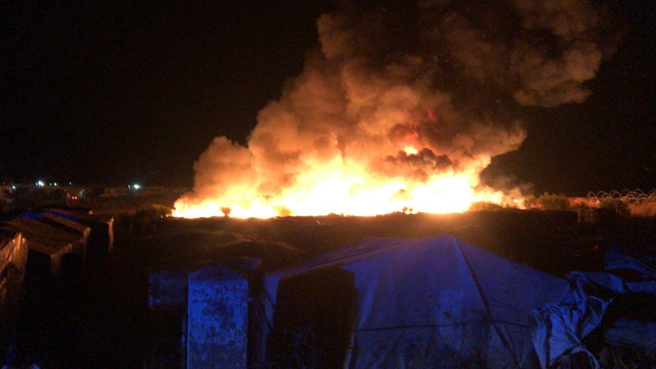 Imagen del incendio en el asentamiento chabolista. FOTO: Regularización Ya