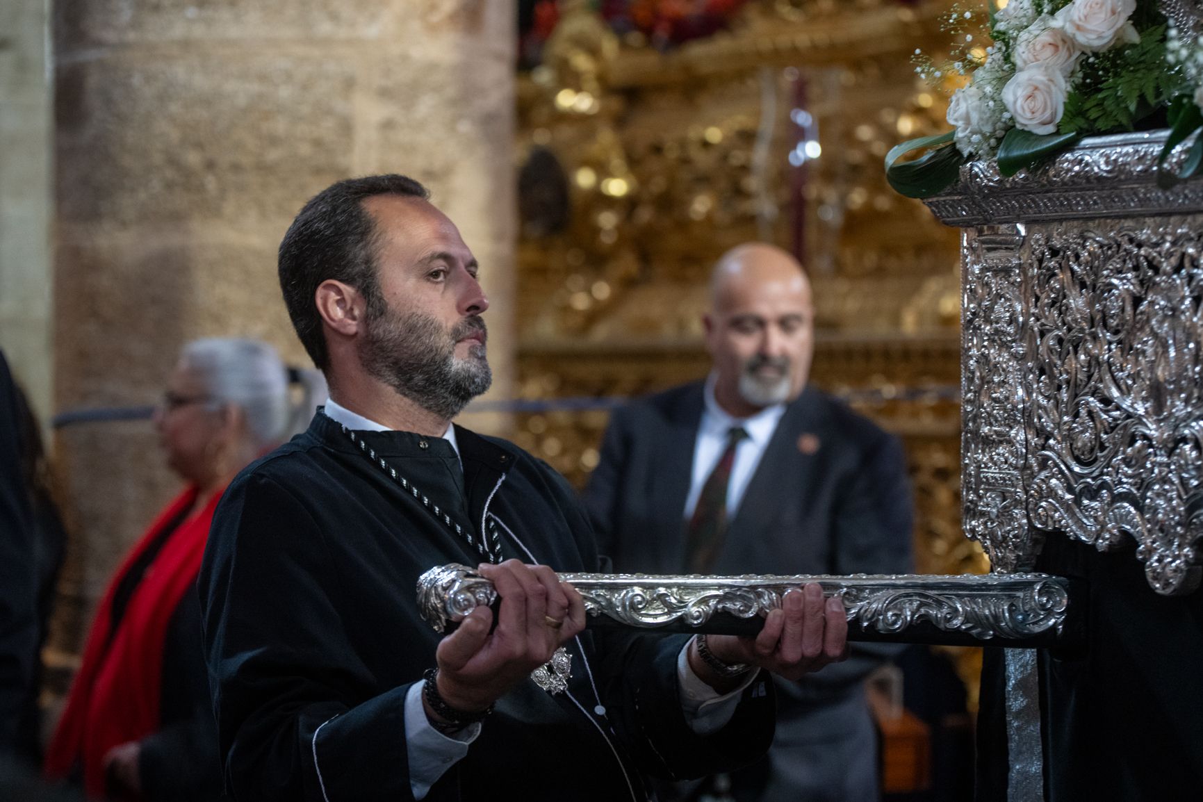 El Santo Entierro no salva el Sábado Santo en Cádiz.