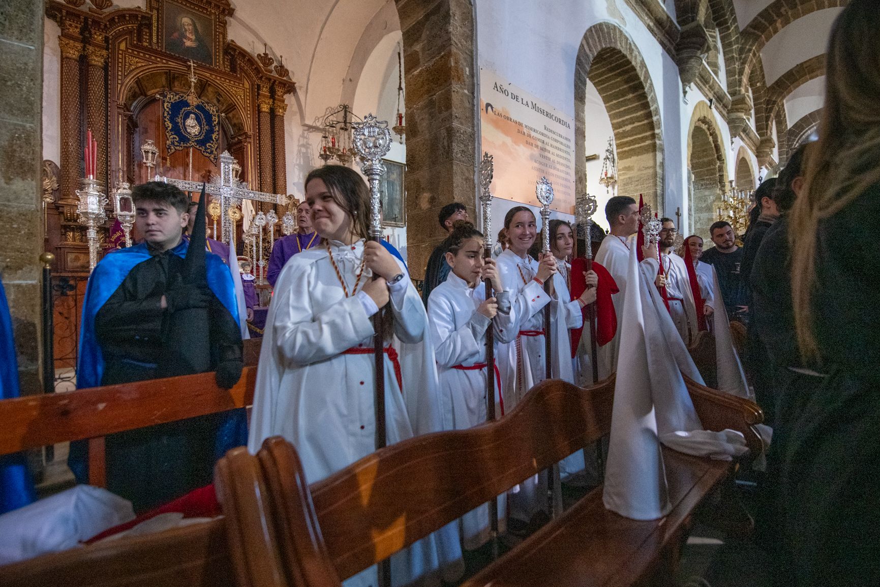  El Santo Entierro no salva el Sábado Santo en Cádiz.