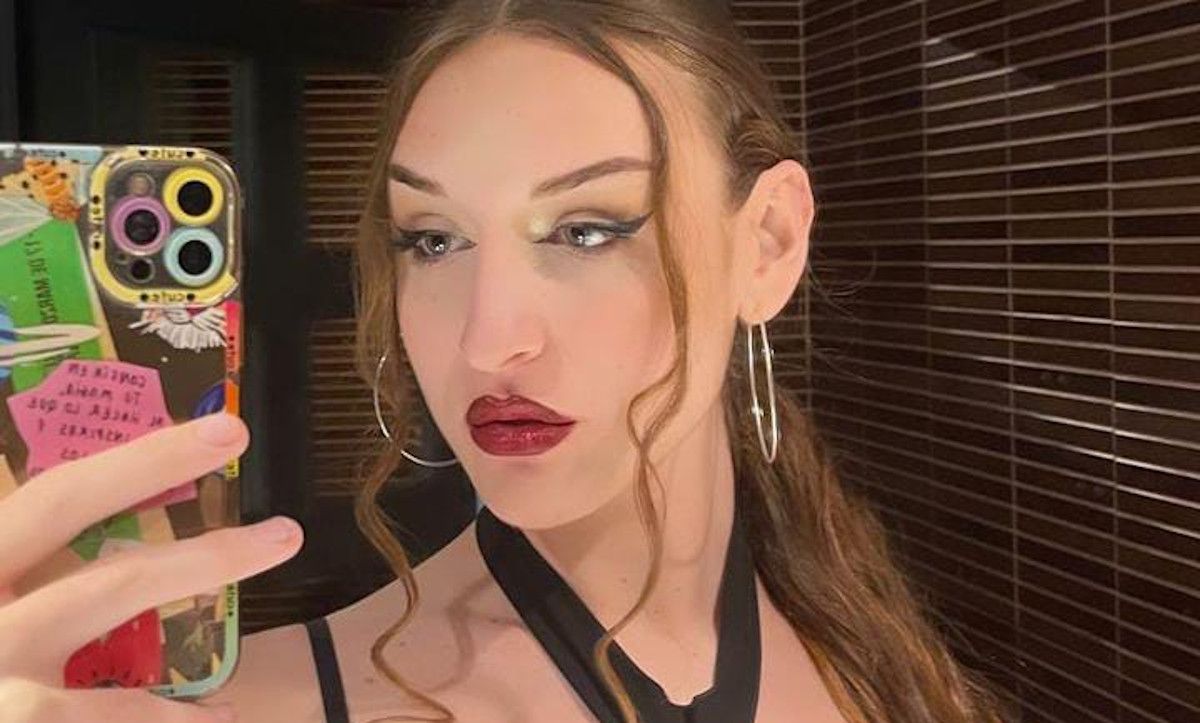 Valeria Chamorro denuncia el ataque tránsfobo que sufrió el Martes Santo en Cádiz.