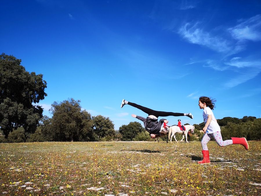 Niños jugando, en una imagen reciente.