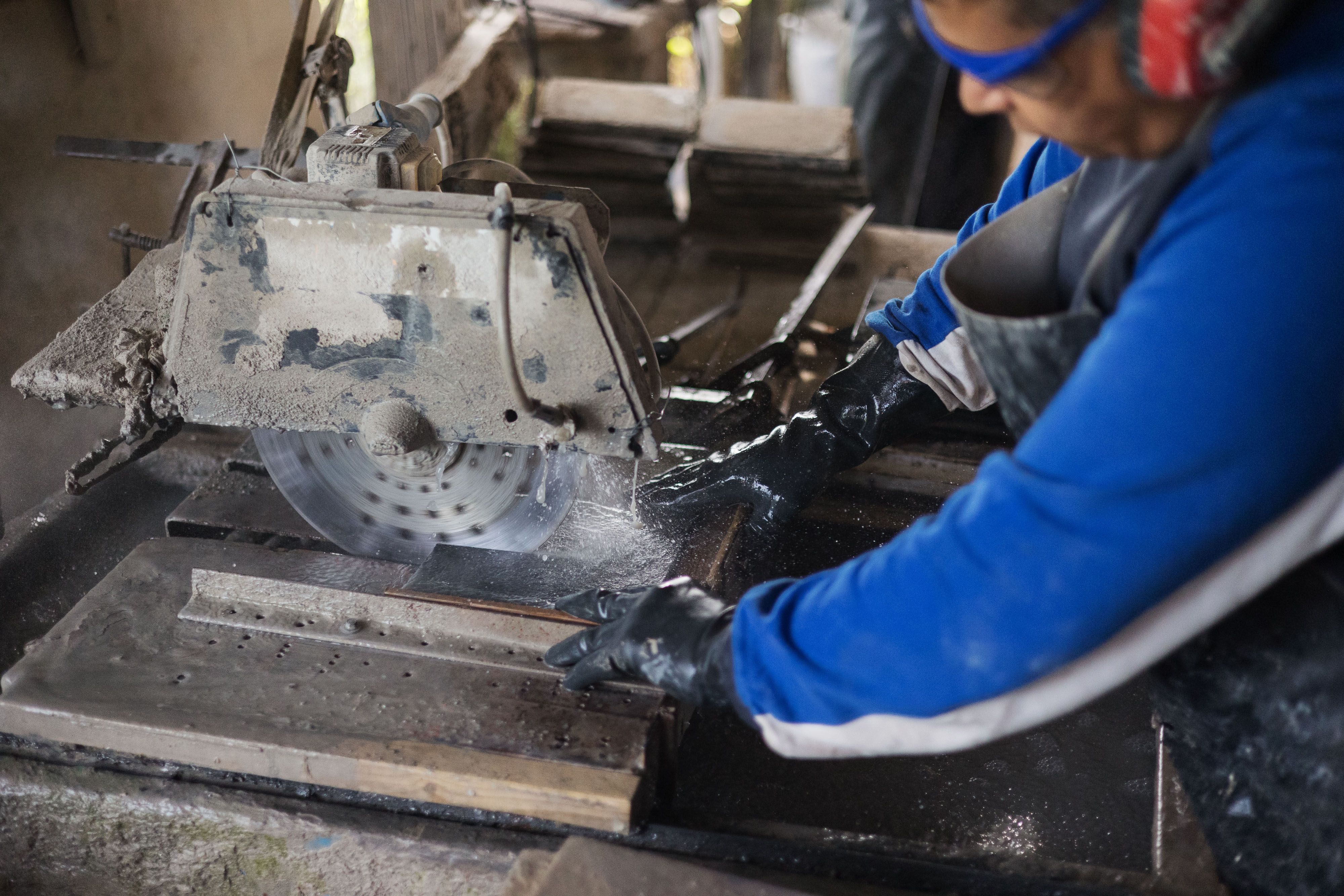 Proyecto AQUA un lugar de recuperación de maderas viejas