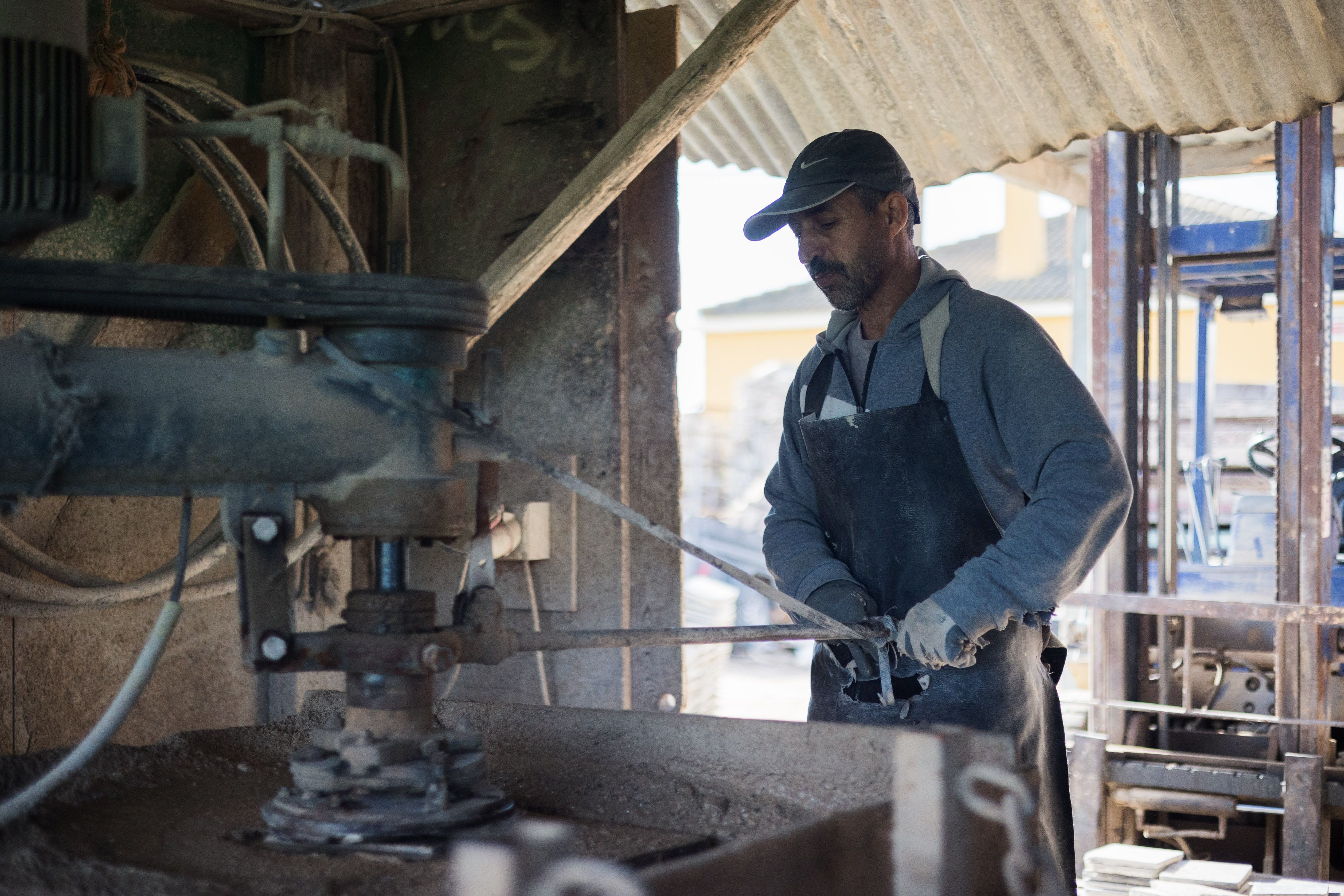 Proyecto AQUA un lugar de recuperación de maderas viejas