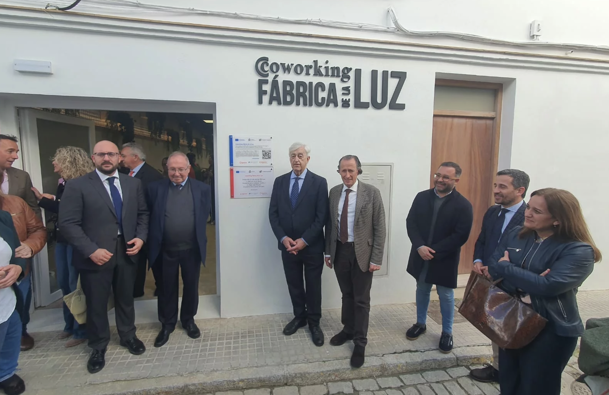 Inauguración de la Fábrica de la Luz un nuevo espacio de coworking en Chiclana.