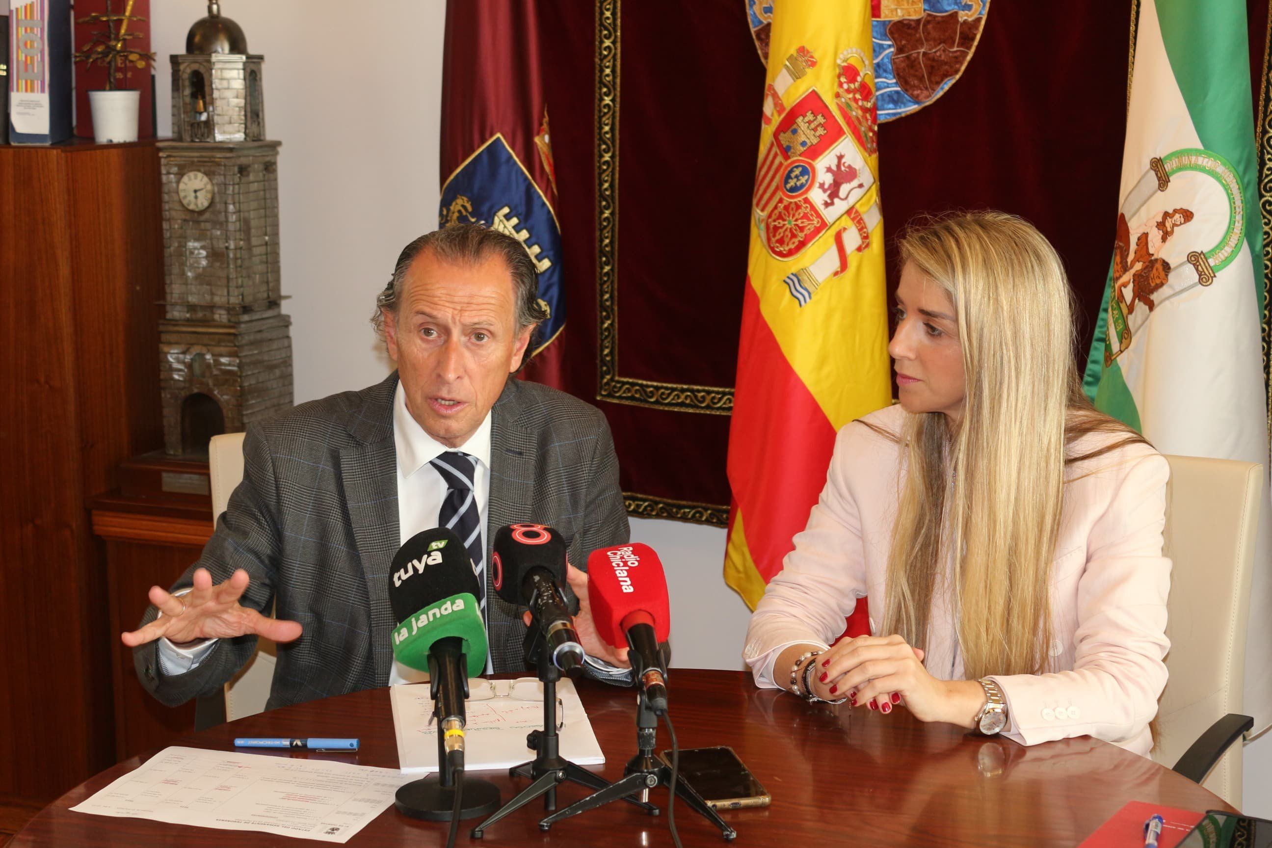 José María Román, alcalde de Chiclana, en rueda de prensa este viernes.