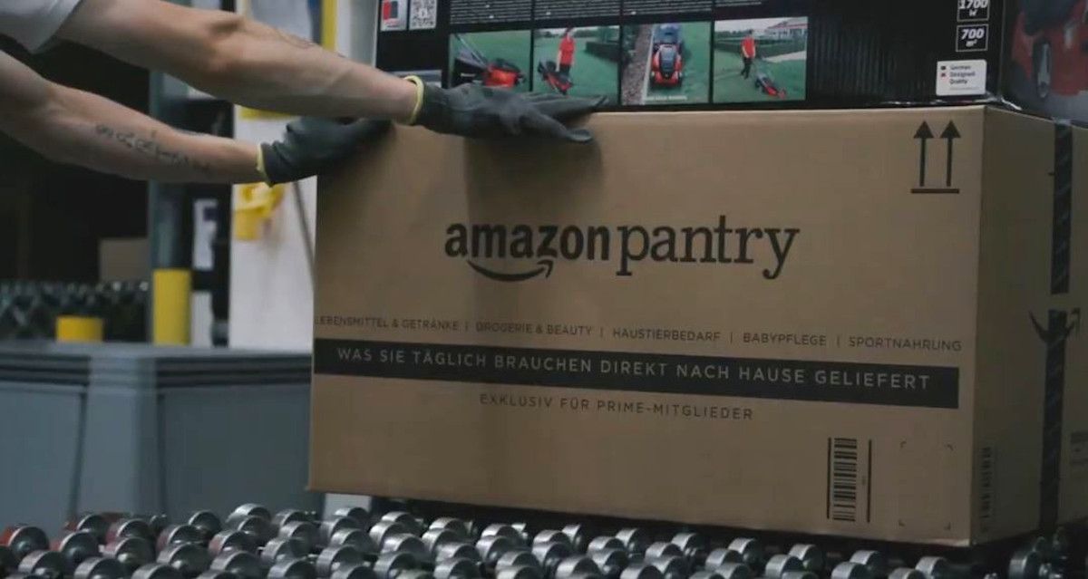 Un paquete de Amazon. 