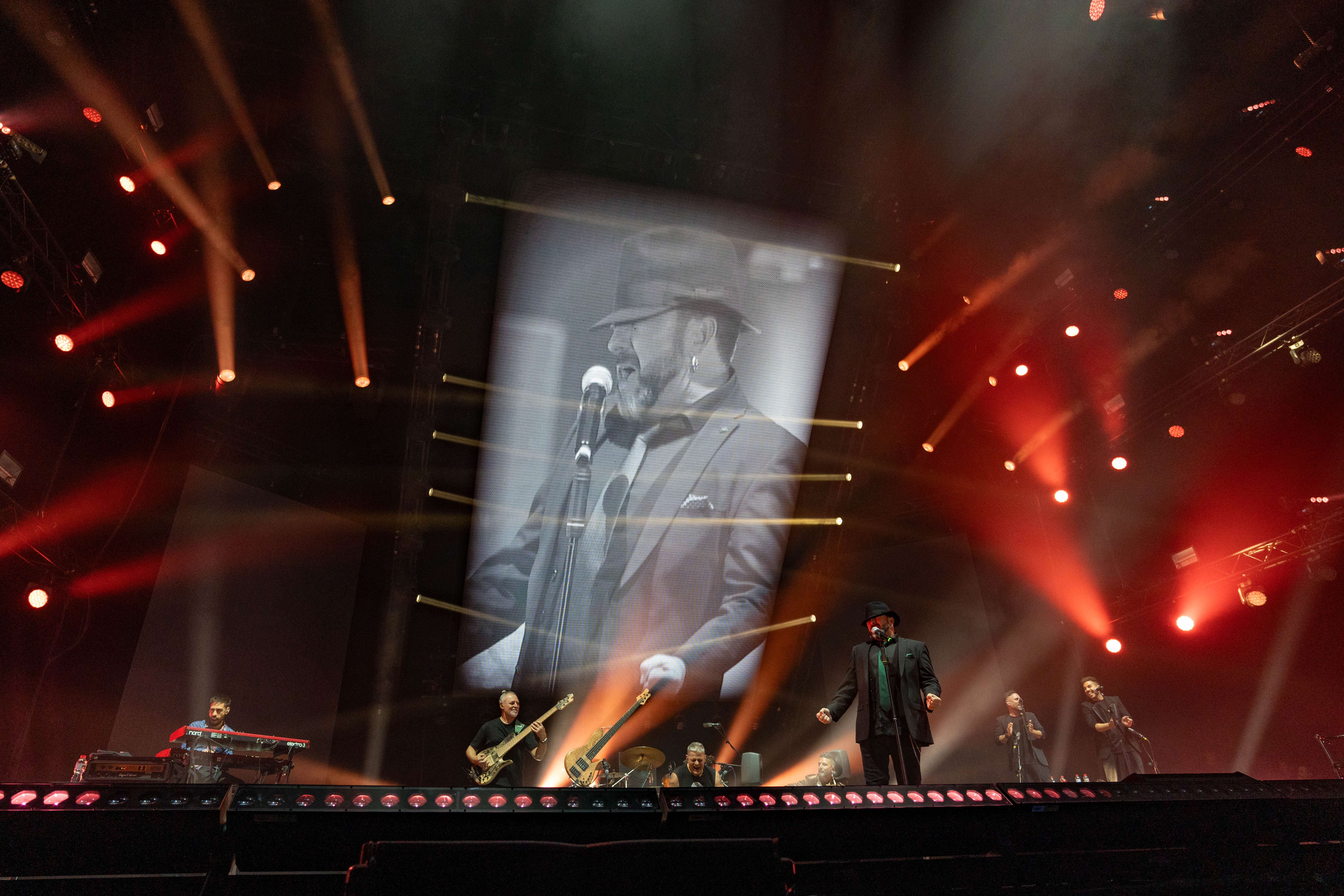 El Barrio vuelve a los escenarios con su gira Atemporal.