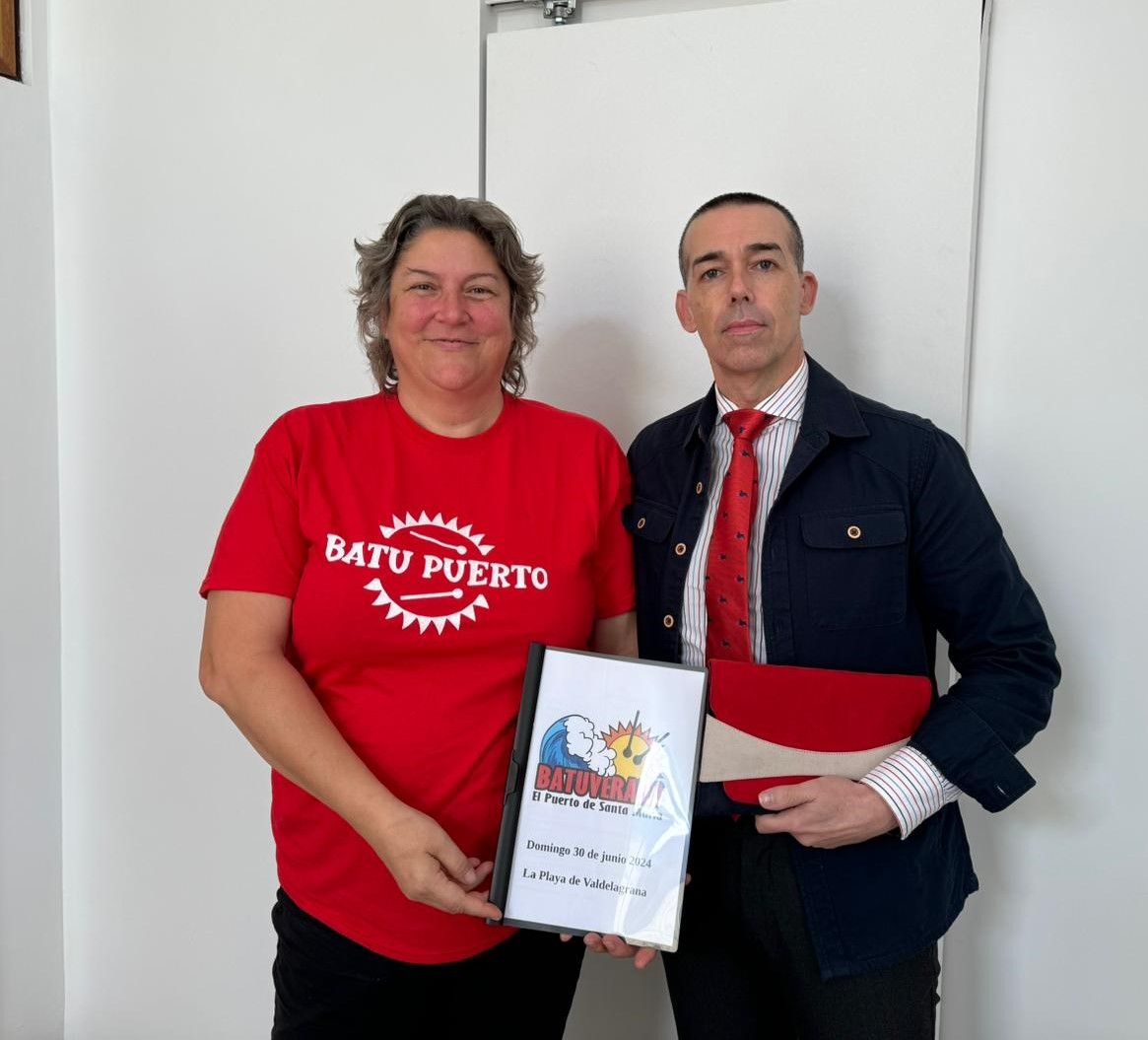 El concejal David Calleja, en la presentación de la batucada de El Puerto.