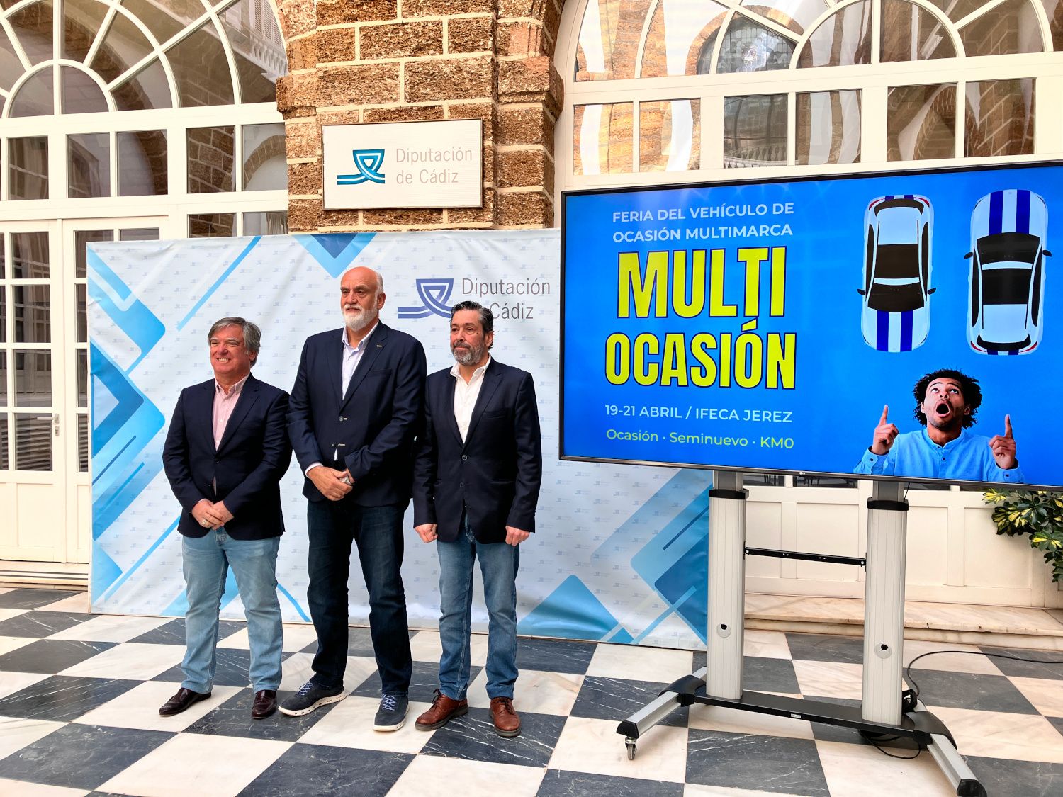 La presentación de la feria de coches con descuento que se celebrará en Jerez.