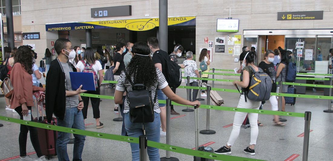 Un aeropuerto español, días atrás. FOTO: AENA