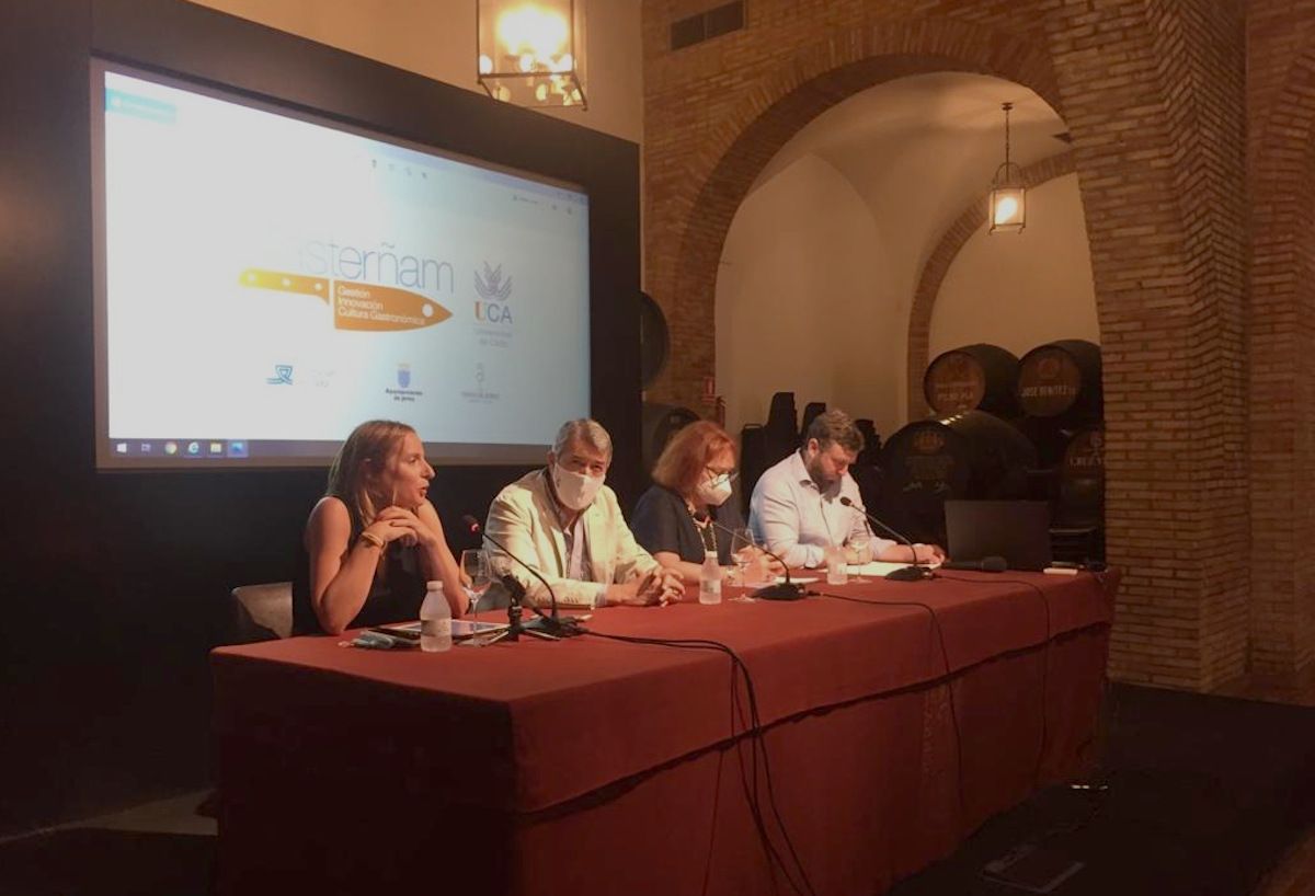 Presentación del título propio Másterñam en la Bogeda San Ginés de Jerez. 