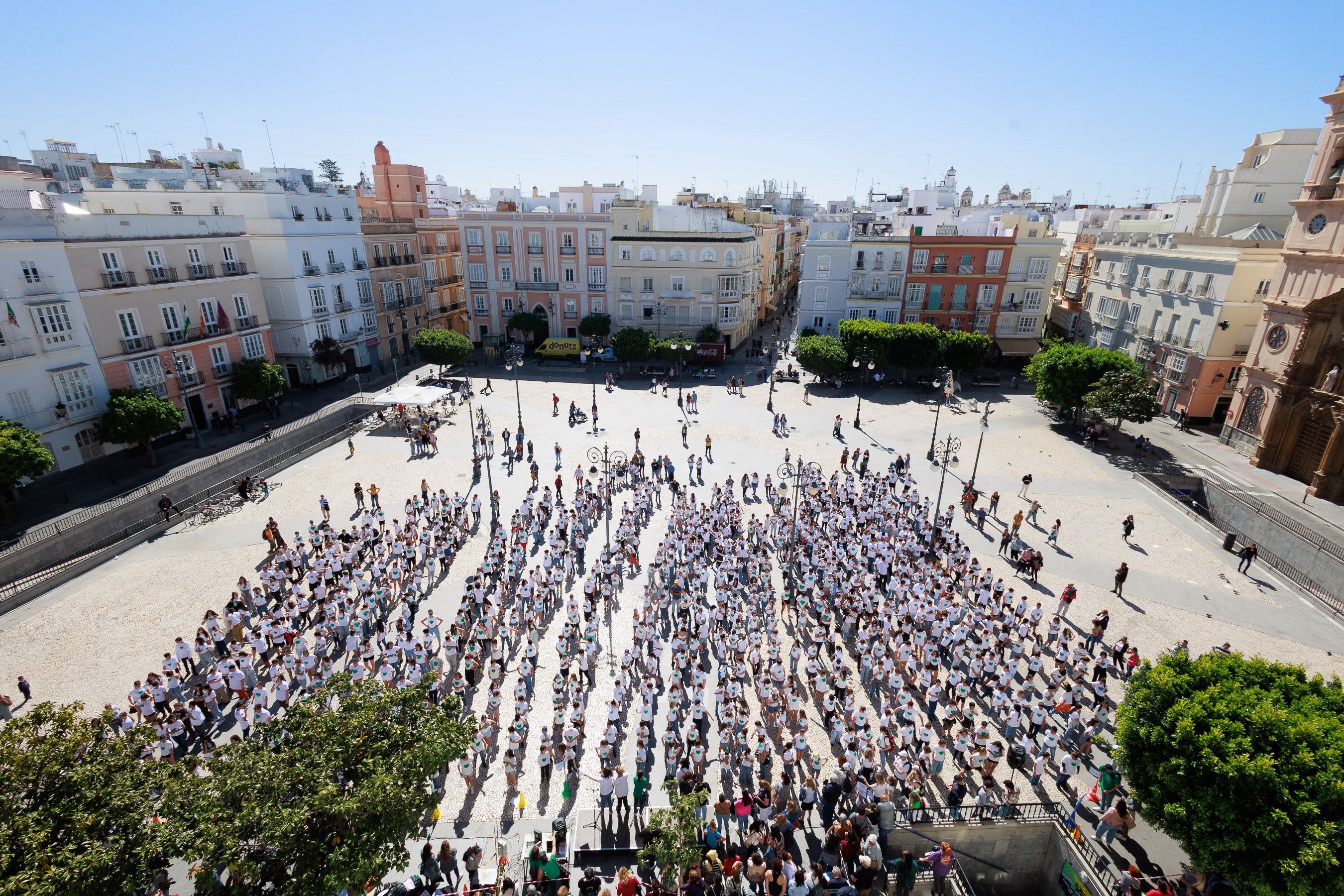 Coreografía colegios públicos en la plaza de San Antonio de Cádiz