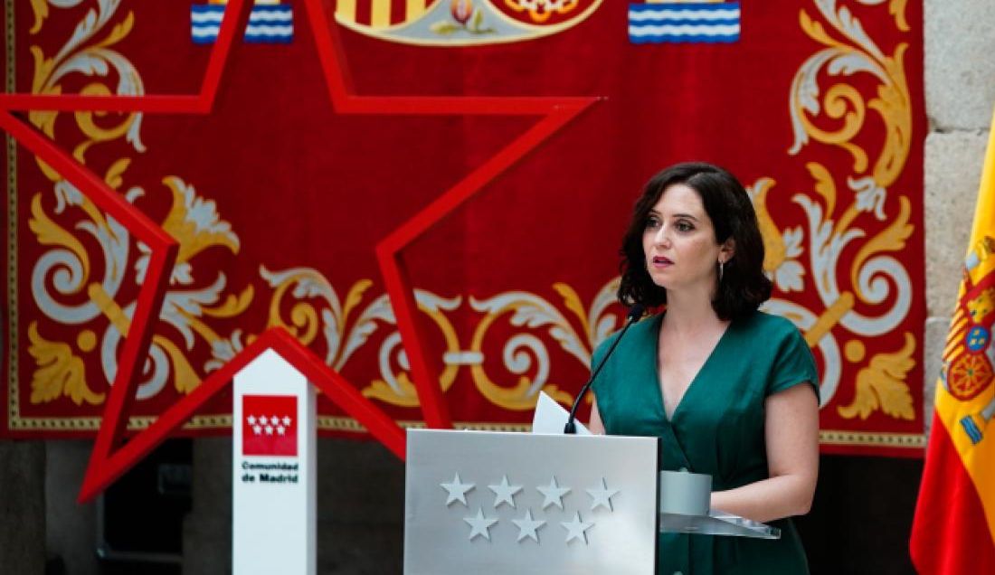 Díaz Ayuso, este martes, en la presentación de la cartilla. FOTO: Comunidad de Madrid