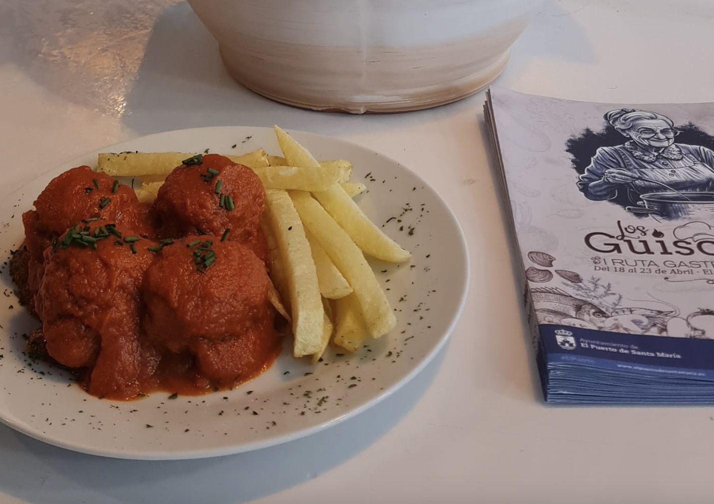 La ruta gastronómica Los guisos de nuestros patios se celebra hasta el domingo 21 de abril en El Puerto. La ruta gastronómica Los guisos de nuestros patios se celebra hasta el domingo 21 de abril en El Puerto.