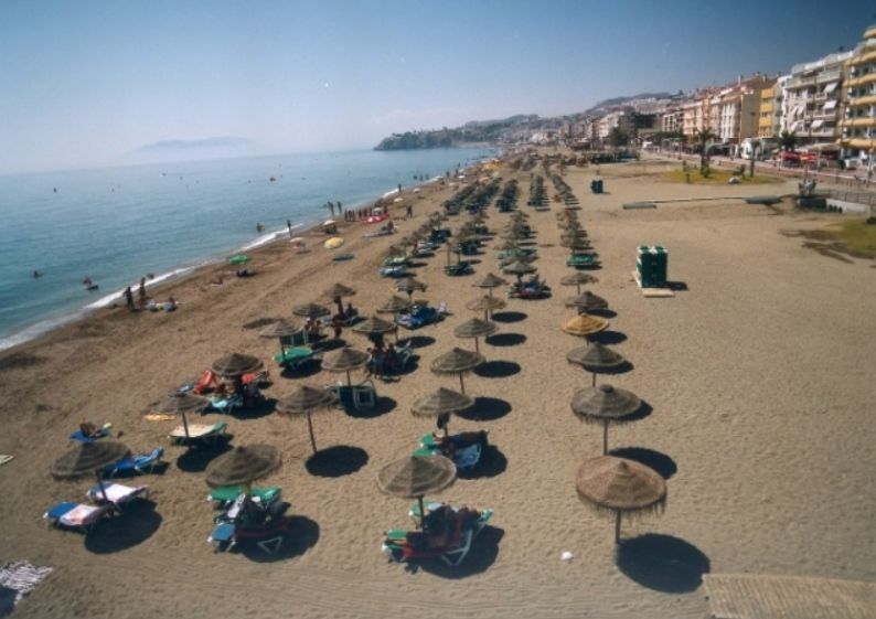 Playa en el Rincón de la Victoria, donde ha sucedido el trágico accidente. Foto: Ayuntamiento Rincon de la Victoria