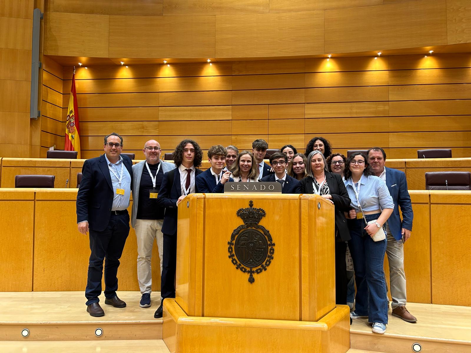 El colegio Liceo de San Fernando se proclama campeón de España de la Liga de debate escolar.