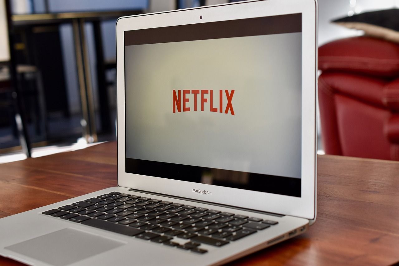 Ordenador con la web de Netflix. Foto: Needpix