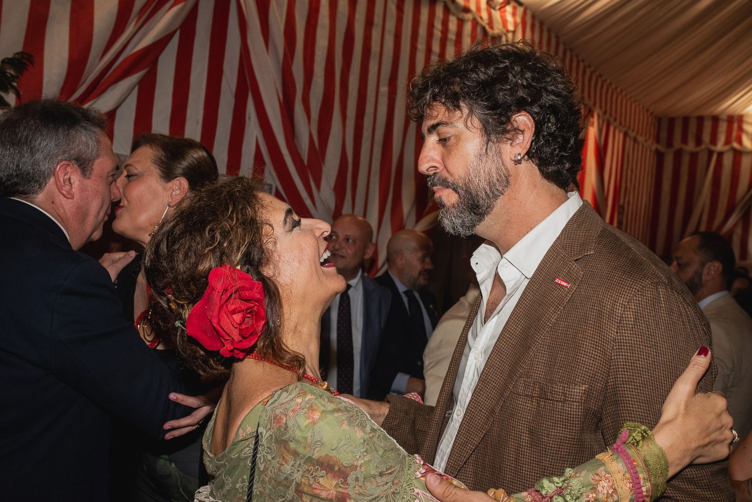 La recepción de Diputación de Sevilla en la caseta municipal, en imágenes.