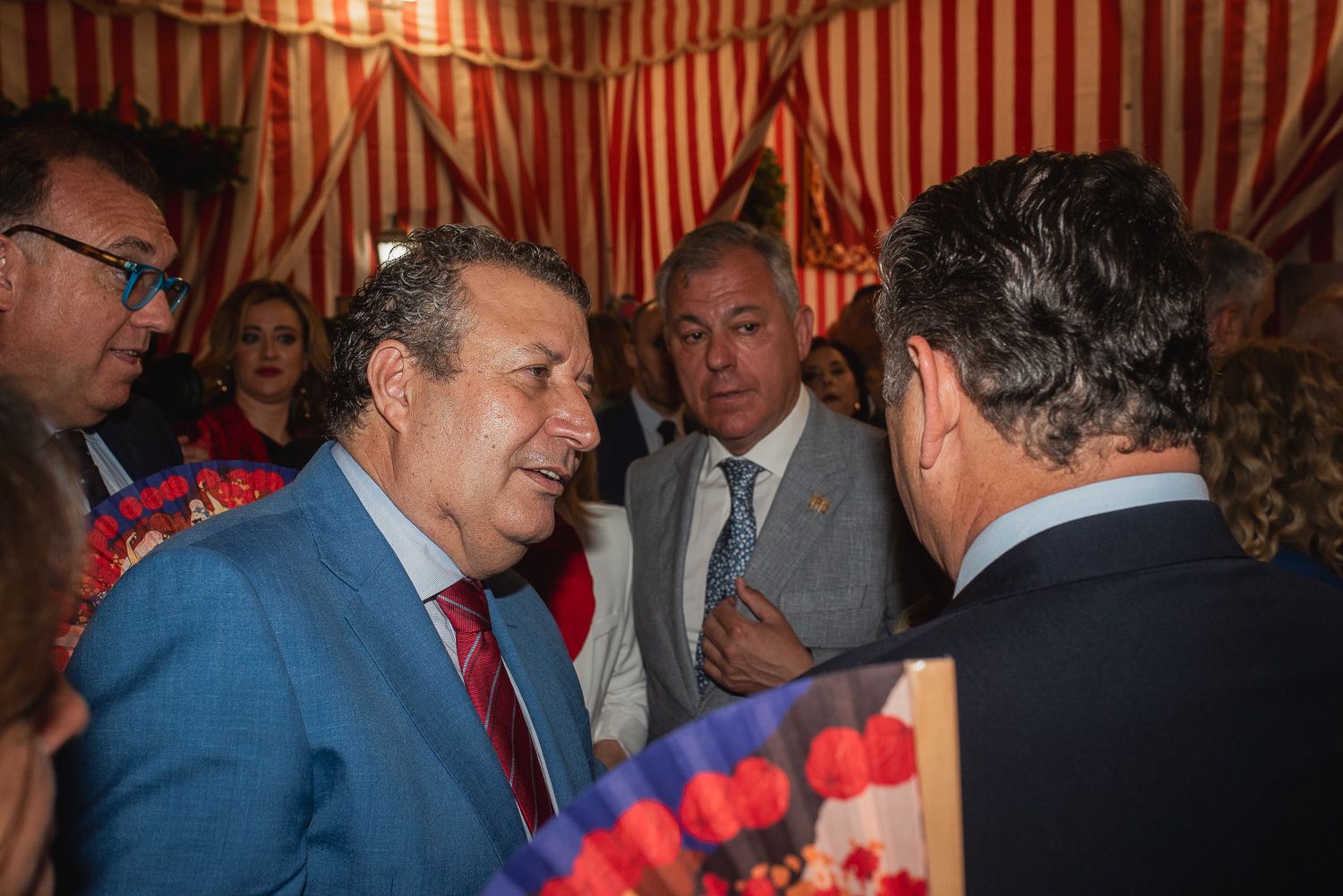 La recepción de Diputación de Sevilla en la caseta municipal, en imágenes.