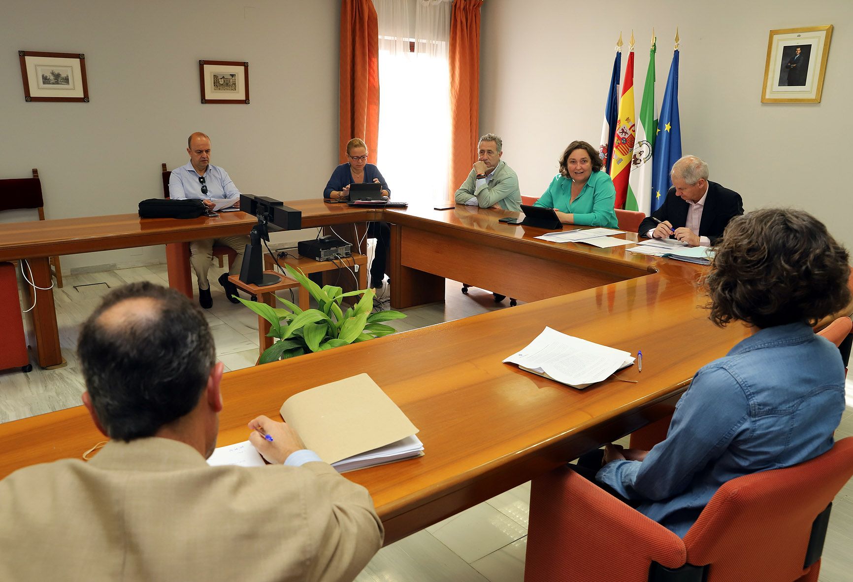 La delegada de Urbanismo y Vivienda, en el consejo de administración de Emuvijesa.