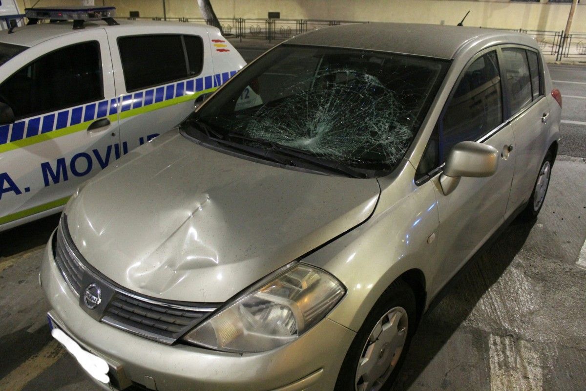 Vehículo accidentado contra las tres víctimas del atropello. Foto: Policía Local de Melilla